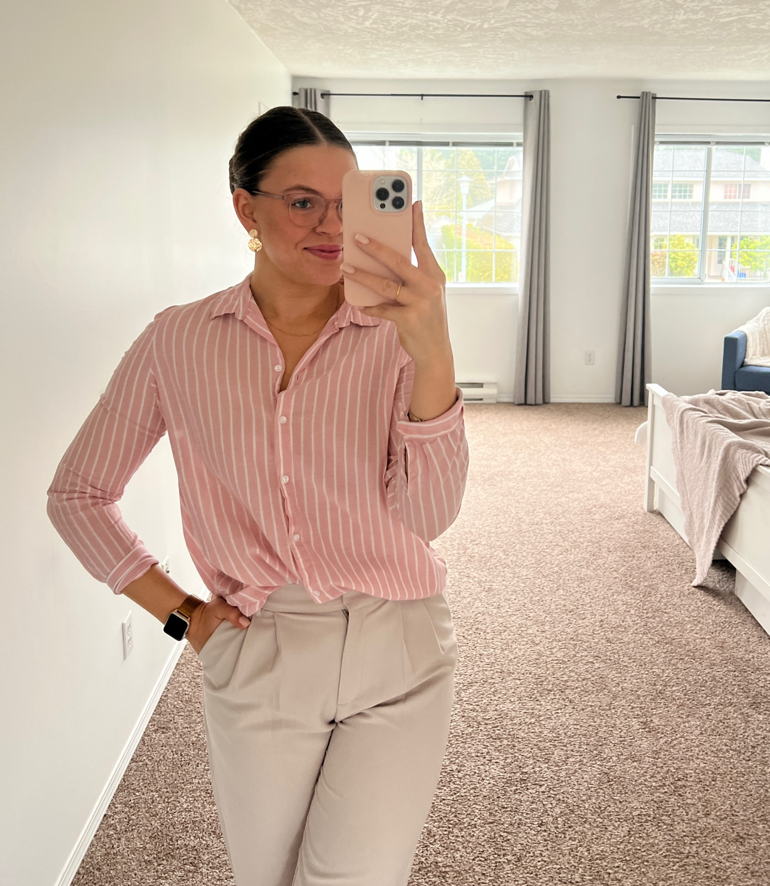 Wearing my favourite Sloane pants from Abercrombie in my true to size 28L, colour light taupe. Added a pop of pink to make it feel like spring 💗

#LTKstyletip #LTKSeasonal #LTKunder100