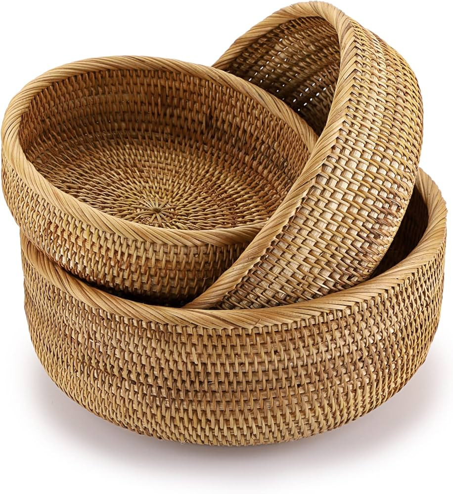 BTSKY Set of 3 Round Rattan Woven Fruit Basket - Handmade Wicker Food Staorage Tray Snack Organiz... | Amazon (CA)