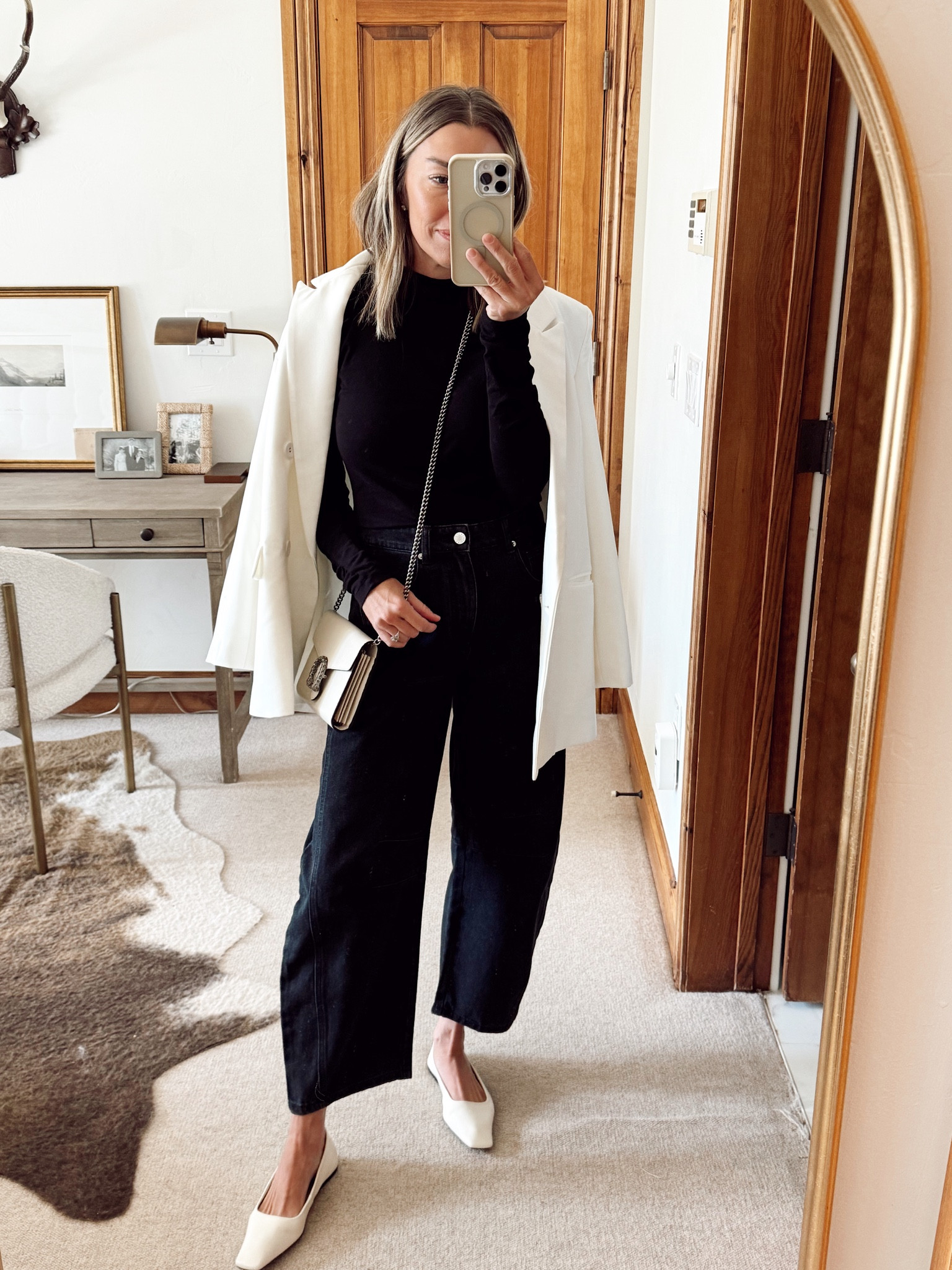 Found my oversized white Blazer on sale for under $100! I’m in a 1/2

#LTKSaleAlert #LTKFindsUnder100 #LTKStyleTip