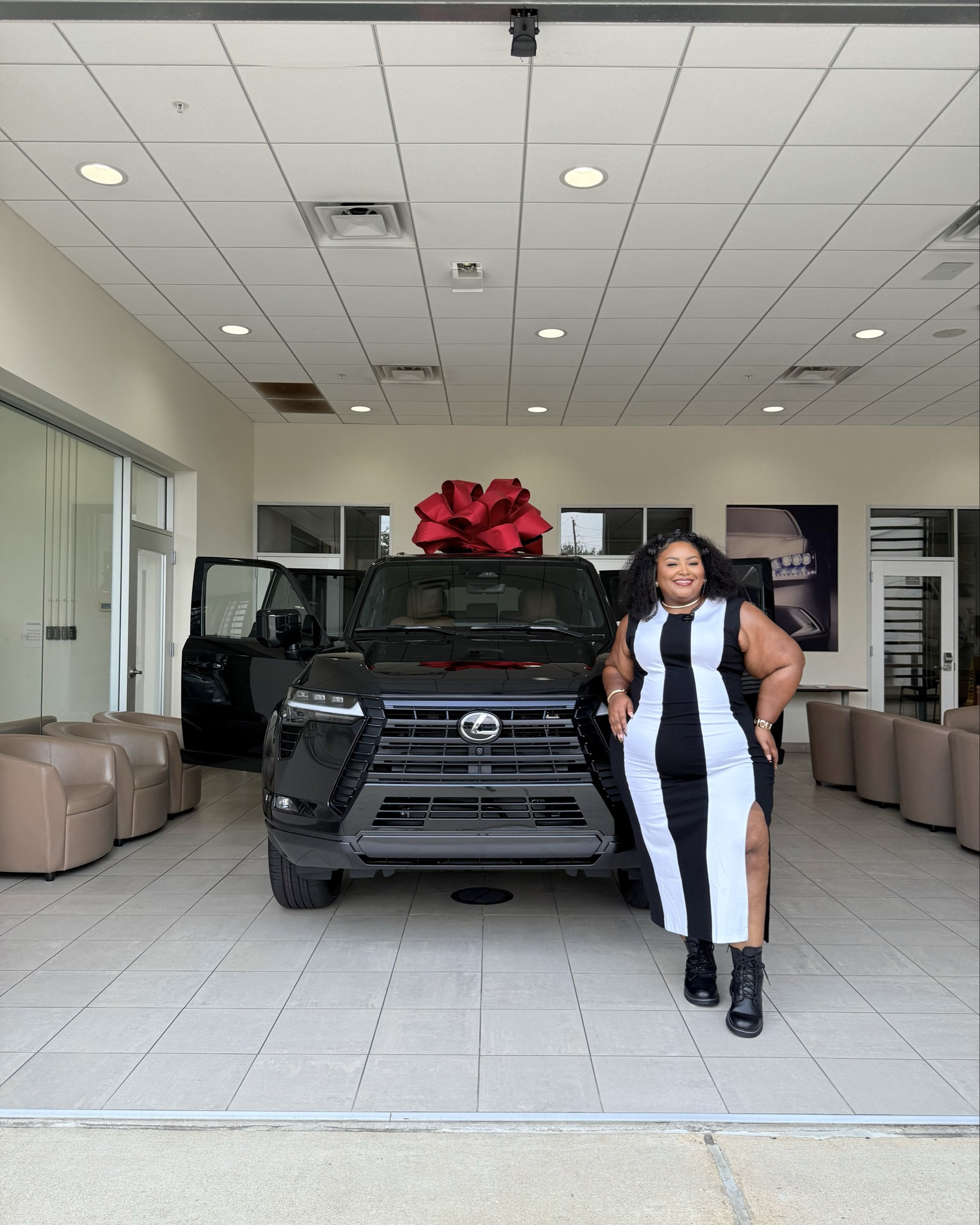 Curvy girl luxe casual looks.

#LTKPlusSize #LTKMidsize #LTKStyleTip