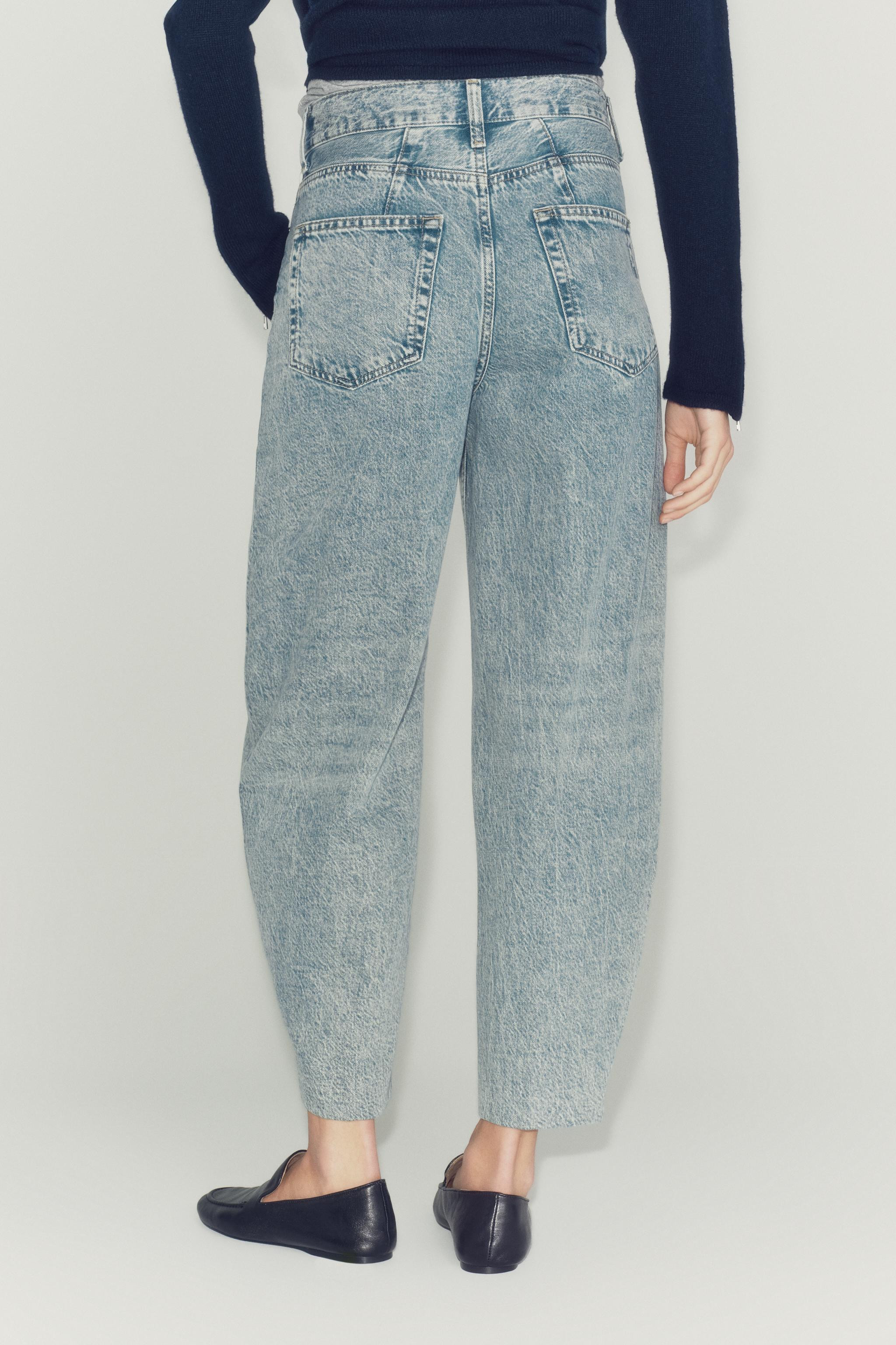ZW COLLECTION HIGH-RISE TAPERED JEANS | Zara US