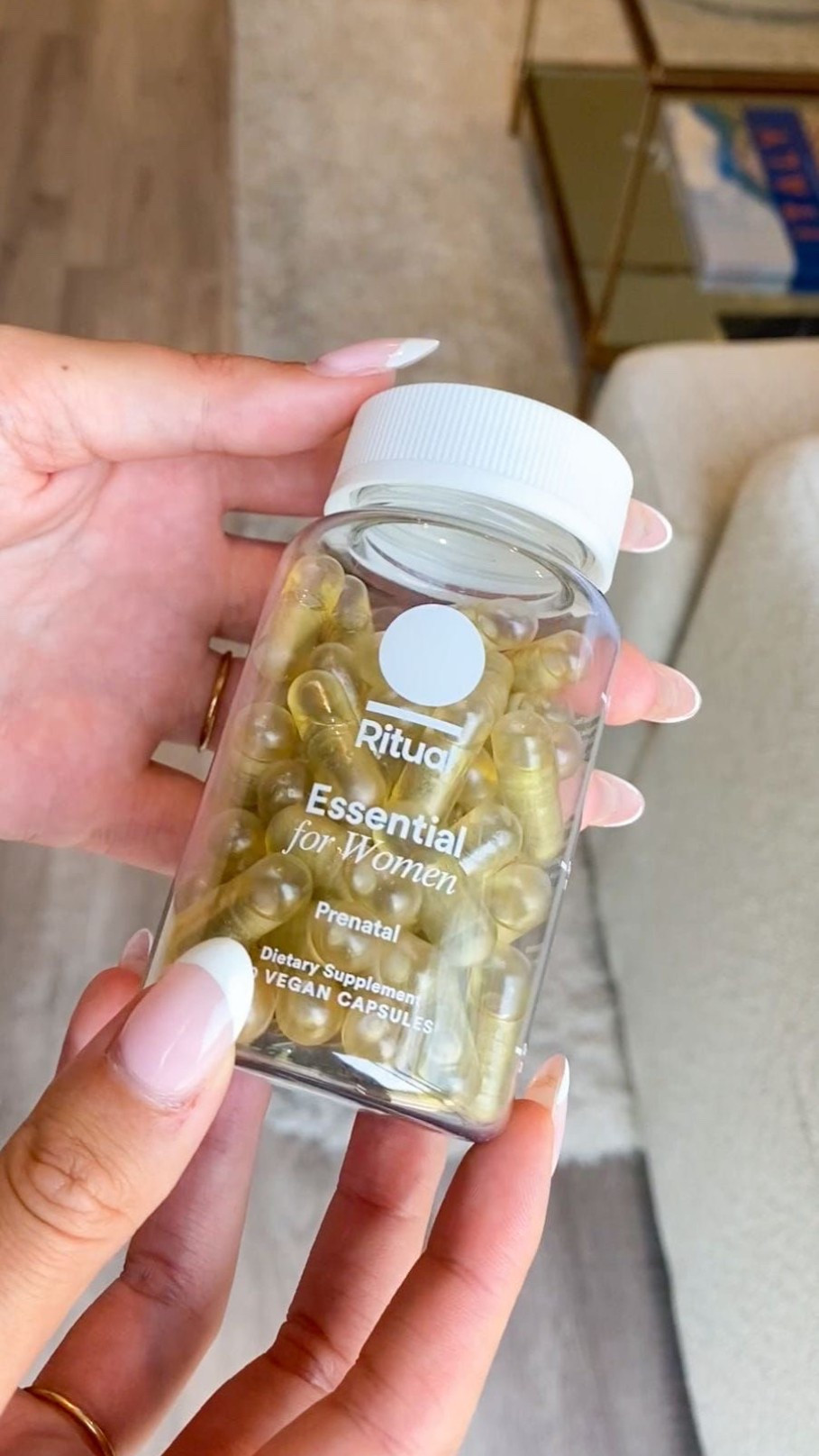 Mis vitaminas prenatales favoritas, las he usado durante todo mi embarazo y no solo mi bebé ha crecido fuerte y sana sino que yo a también durante esta etapa he mejorado muchísimo mi piel y salud en general con la ingesta de estas increíbles vitaminas prenatales. 

#LTKBaby #LTKBeauty #LTKBump