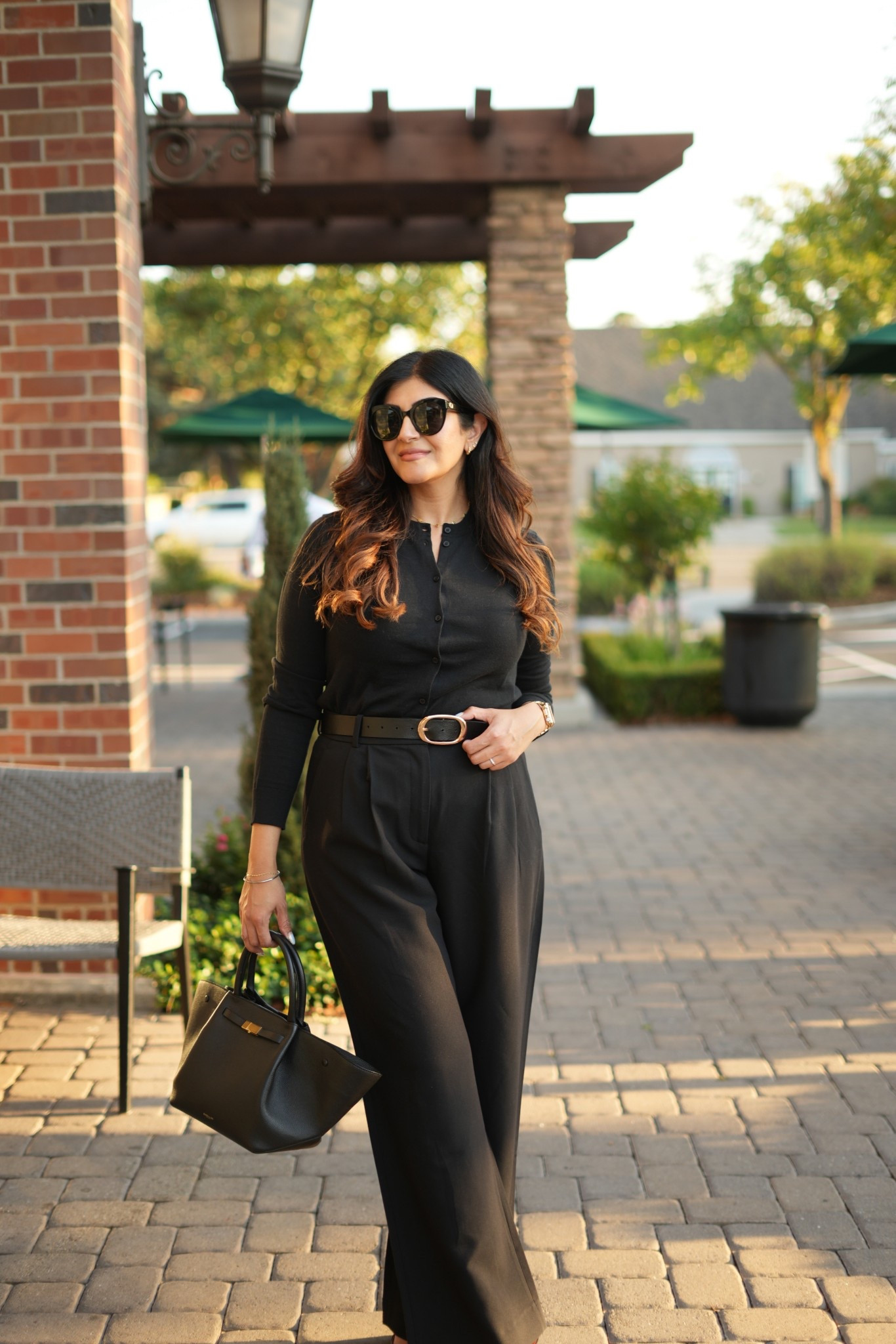 The most figure flattering work pants are on sale! 

Perfect for:
• office days 
• client meetings 
• presentations
• work dinners 
• conference 


#springtrends
#officeoutfit #conferenceoutfit #businesscasual
Spring trends, Parisian style, spring, capsule wardrobe, fashion trends, workwear, office outfits @abercrombie 

#LTKSaleAlert #LTKdayinmylife #LTKWorkwear