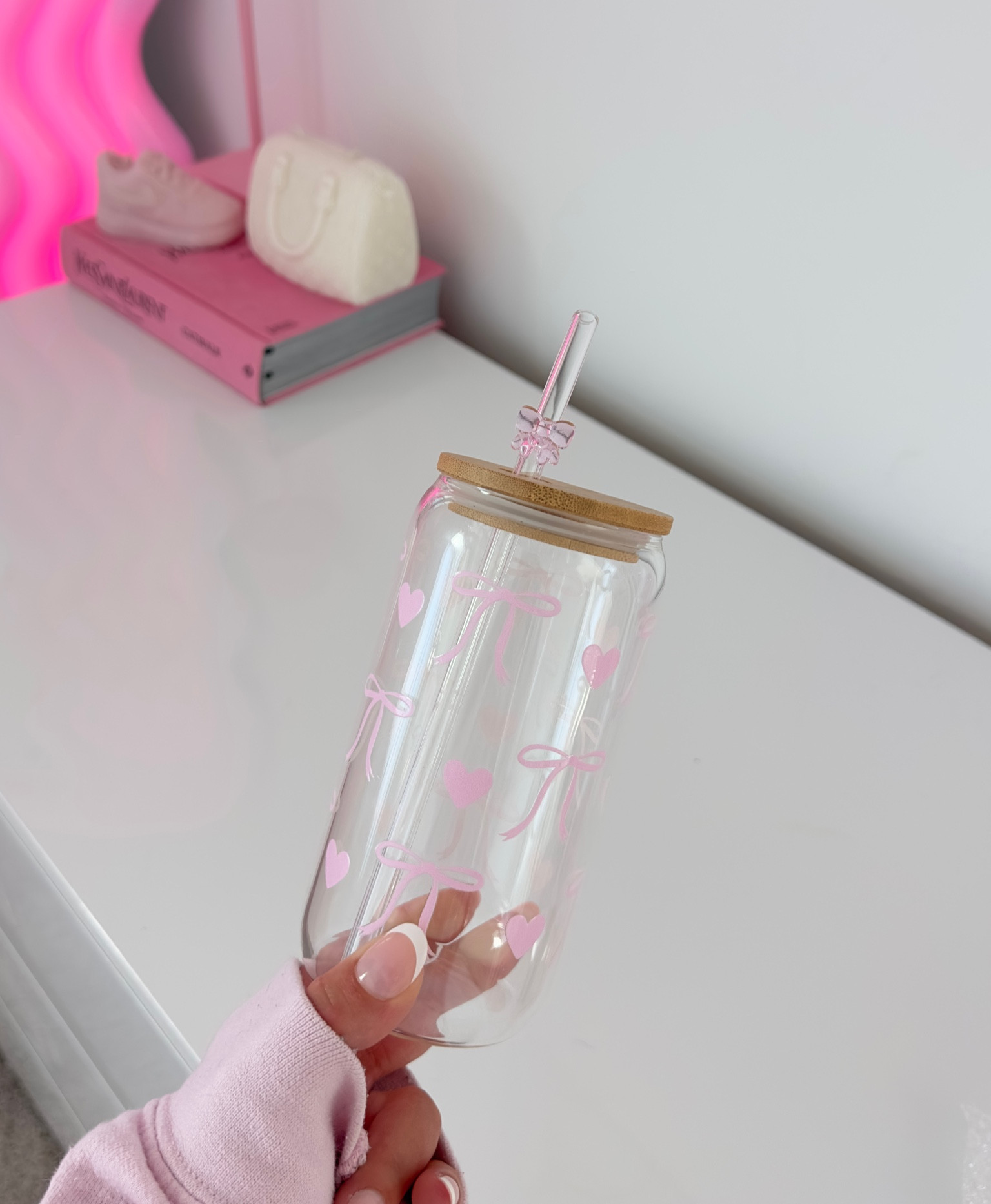 the cutestttt amazon iced coffee glass EVER. comes with bow glass straw/bamboo lid🎀🤍

amazon glassware, amazon girly finds, amazon home pink finds, pink glassware, coffee mug, coquette glass, kitchen glassware aesthetic, pink bow glass straw, bow coffee glass, coquette aesthetic finds, gifts for her, spring finds, spring coffee glass, Easter aesthetic 

#LTKSeasonal #LTKfindsunder50 #LTKhome