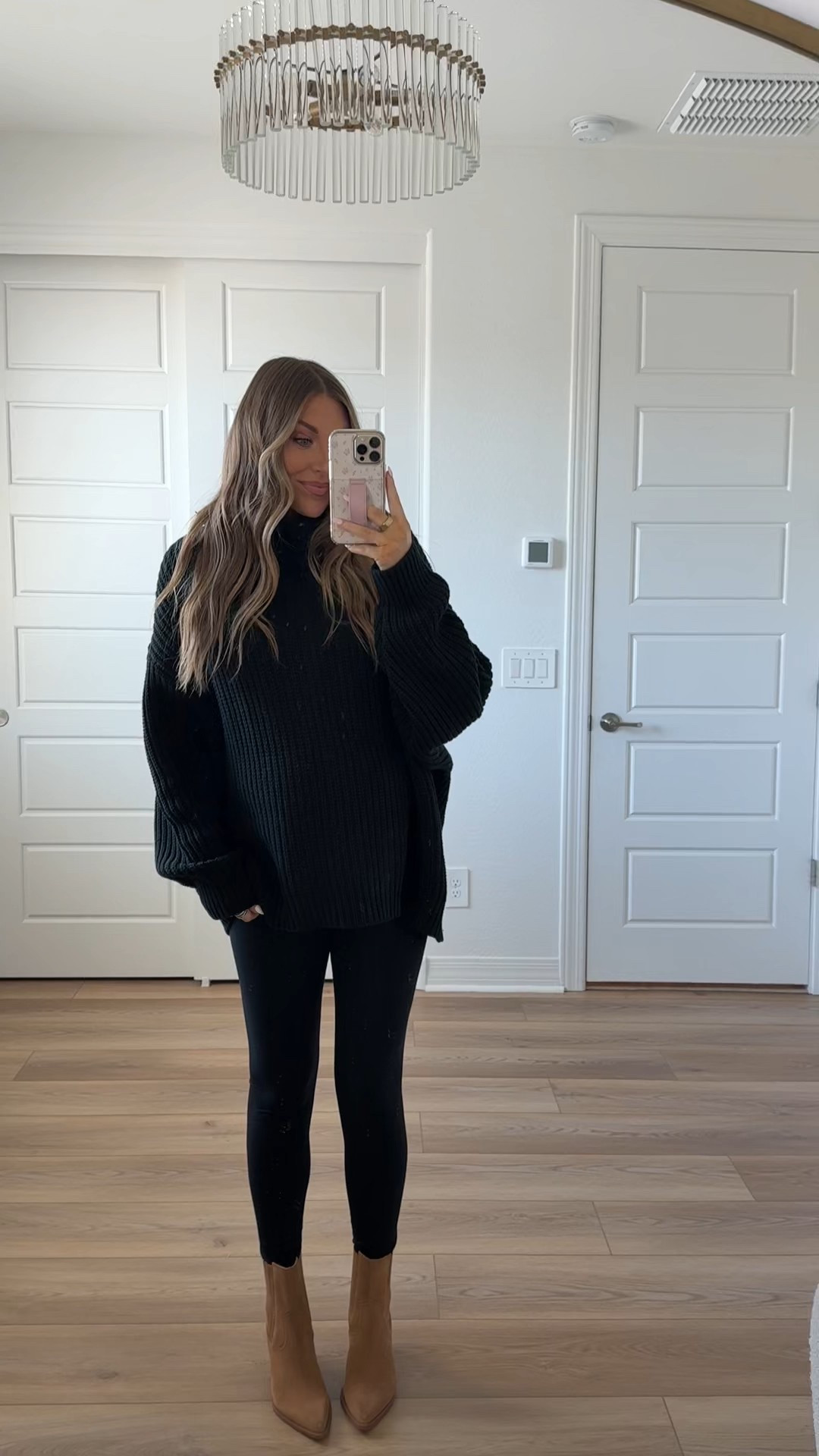 My absolute favorite oversized sweater for fall! I’m wearing a small and it’s oversized!