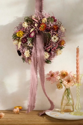 Autumnal Garden Dried Wreath | Terrain