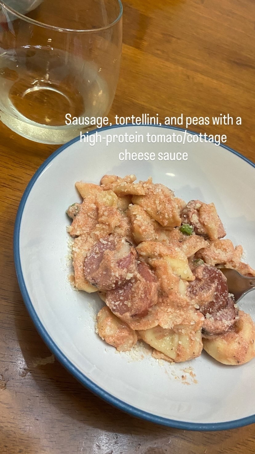 Sausage, tortellini, and peas with a high-protein tomato/cottage cheese sauce


#recipeideas #highprotein #onepandinner #pasta #dinnerideas 

#LTKfoodie