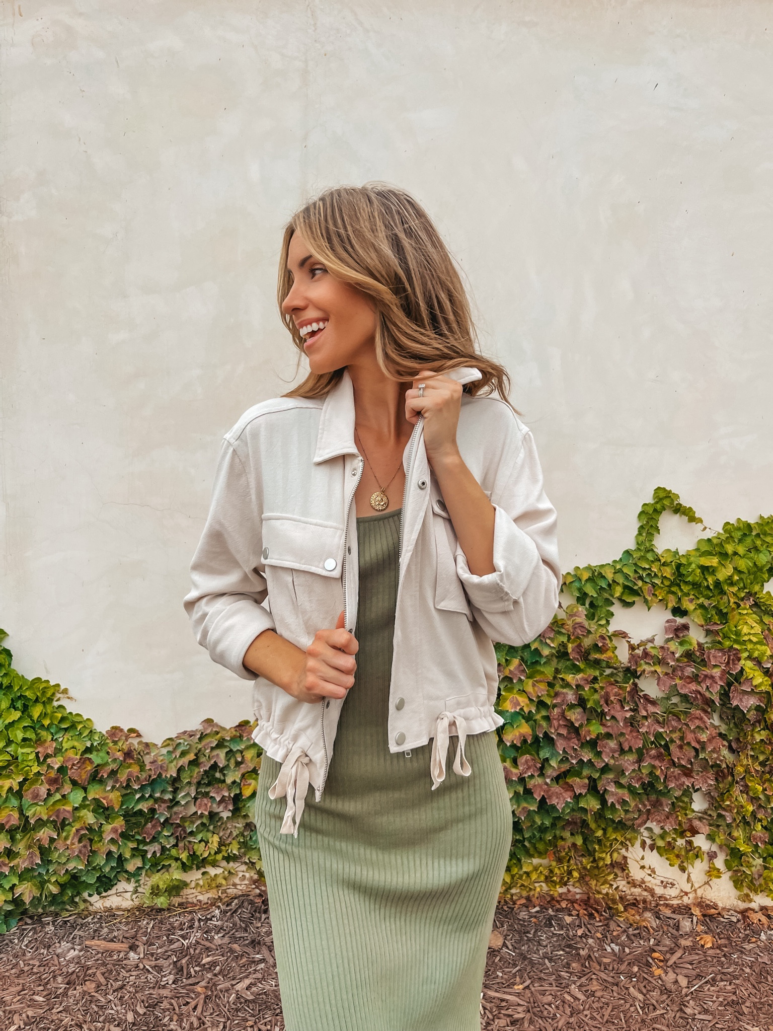beige dress winter outfits 3 BEIGE OUTFIT IDEAS FOR A WARMER CHRISTMAS This festive season, let beige  be your quiet statement. Effortlessly refined, softly elegant  beige  brings a warm, glowing touch to winter dressing. Discover
