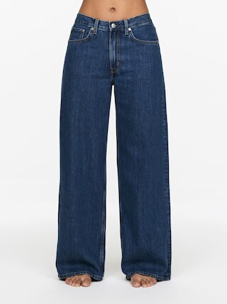 CLOUD Loose Jeans mit weitem Bein – Mittelblau – ARKET DE | Arket EU