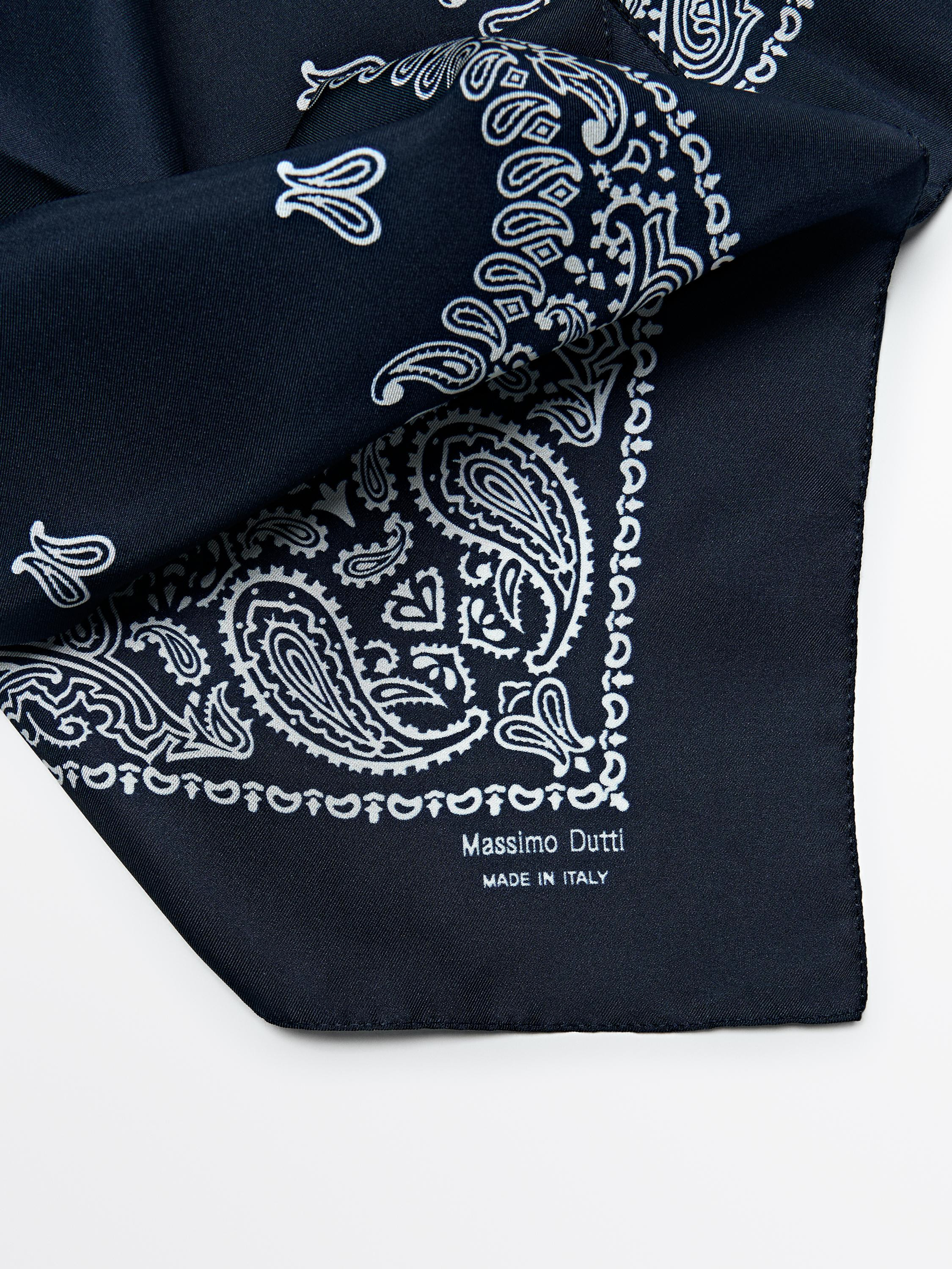 Foulard en pure soie imprimé cachemire | Massimo Dutti FR