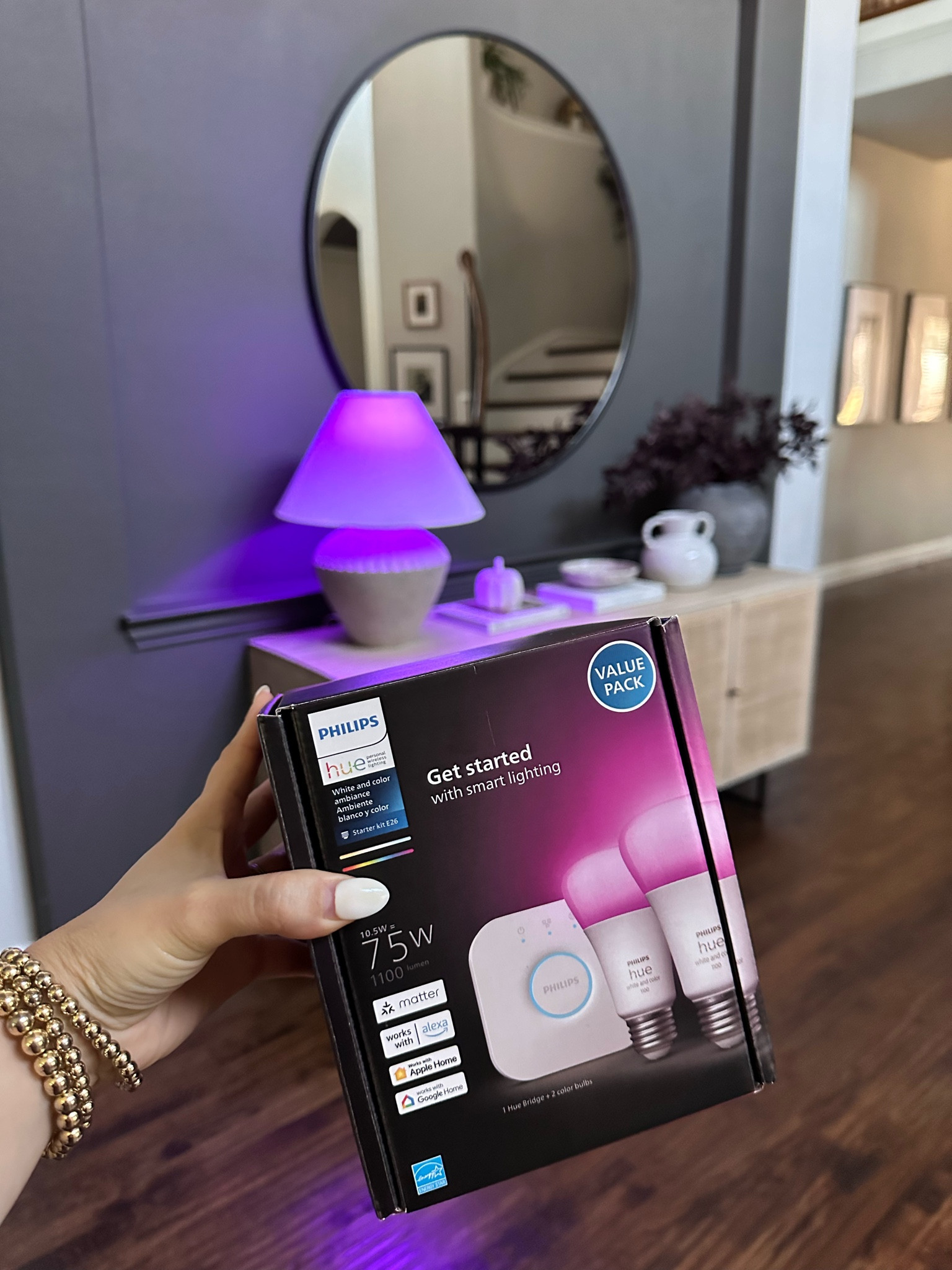 #ad My secret weapon for decorating my home this fall! 

Get the @philipshue Smart Lighting System at @target and use it to add ambiance to your home all throughout the year!

#targetpartner #philipshue #smartlighting #homeinspo @targetstyle 

#LTKFallSale #LTKHome #LTKSeasonal