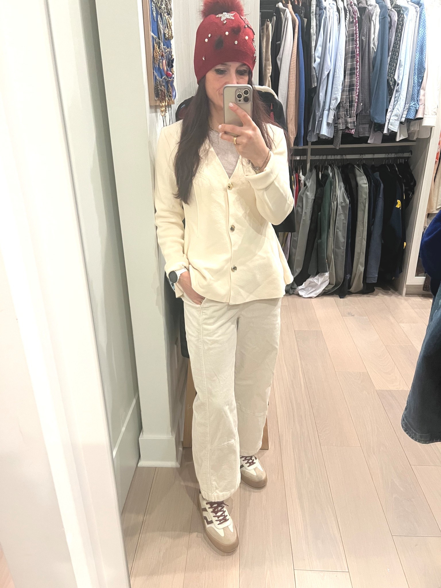 Wearing my winter wonderland 🤍🤍

#LTKOver40 #LTKSeasonal #LTKdayinmylife