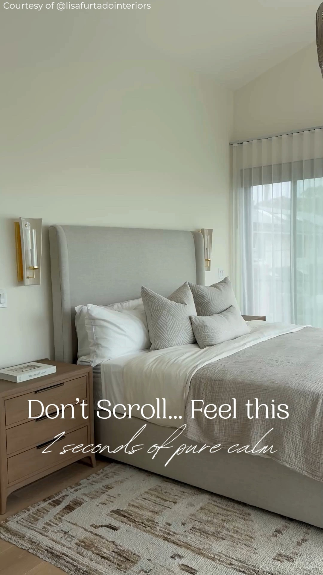 ✨ LET’S START SPRING LIKE THIS ✨

This coastal primary bedroom captures everything we love about indoor–outdoor living — ocean views, open patio doors, and soft, airy textures that move with the breeze.

A space designed for slow mornings and peaceful nights 🌊

🛏 Shop the look:

Bed / Upholstered Frame
Nightstands
Bedding + Linen Layers
Curtains / Drapery
Table Lamps
Neutral Rug
✨ Full home tour + sources:
https://www.homebunch.com/santa-cruz-california-house-tour/

💾 Save for later if coastal calm speaks to you

Design: @lisafurtadointeriors

#CoastalBedroom #CaliforniaCoastal #BedroomInspo #BeachHouseStyle #OceanViewHome #NeutralDecor #HomeInspo

#LTKmomlife #LTKHome #LTKmorningroutine