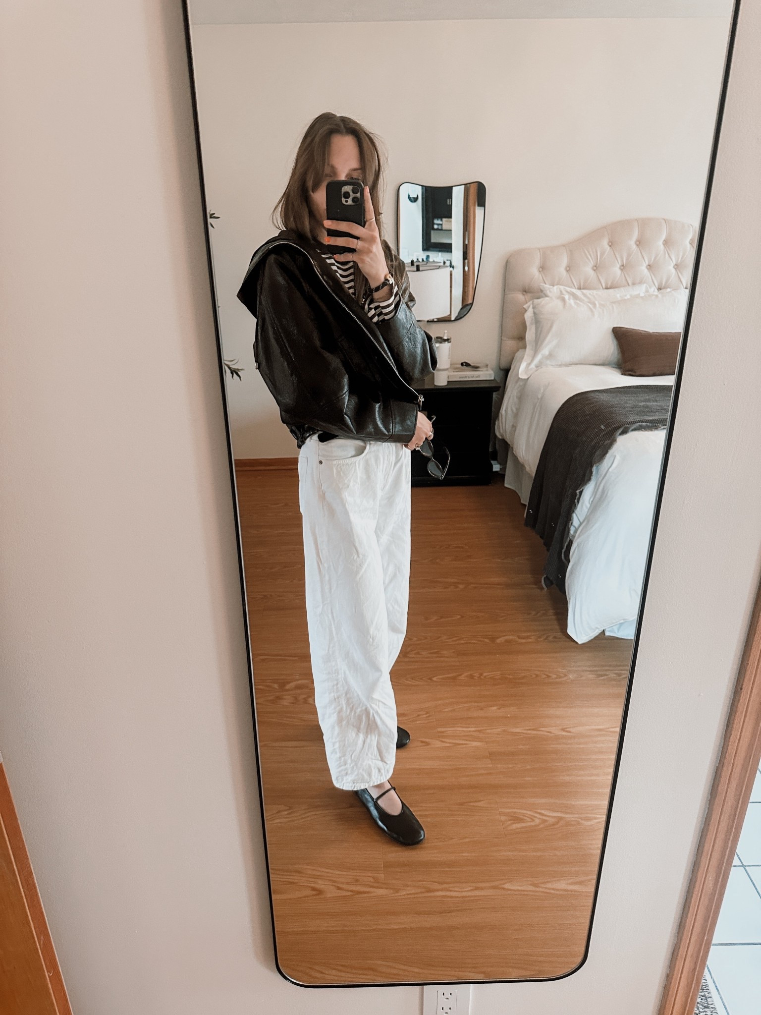 Cold spring day fit 
Jacket is from Zara which I can’t link but it’s the hooded faux laux zip up! 


#LTKootd