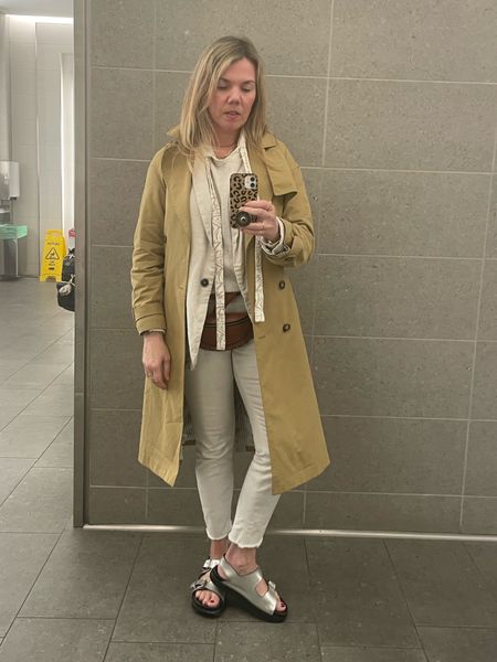 My go-to travel outfit, this time in light #neutrals #traveloutfit #planeoutfit

#LTKtravel #LTKstyletip