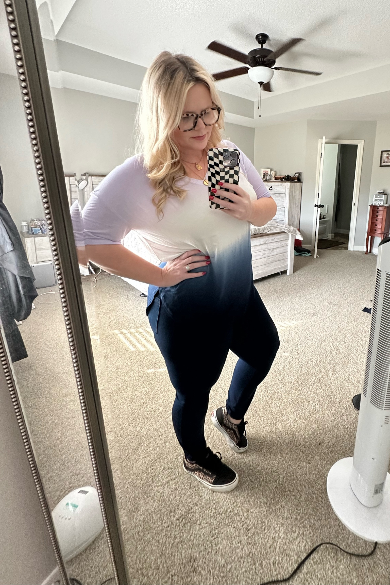 Casual date night outfit. These jeggings are everything from American Eagle. Make sure you shop through the LTK app because there is a huge sale going on and it is LTK exclusive. 

#LTKsalealert #LTKunder50 #LTKSale