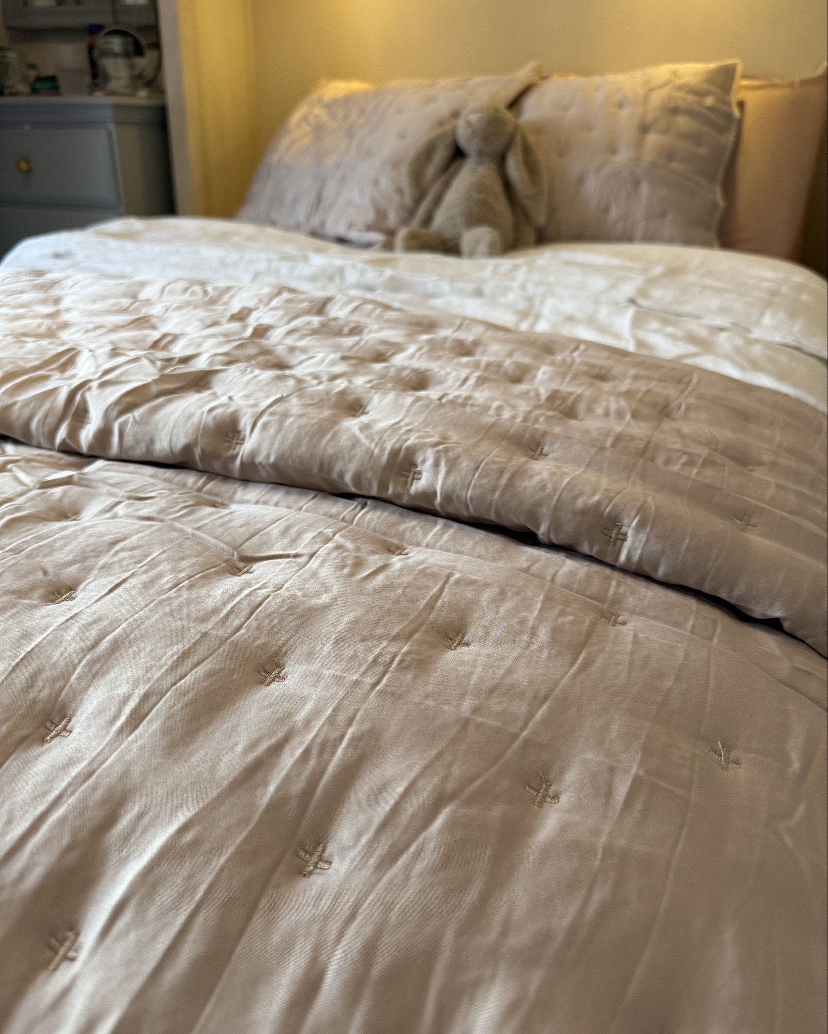 I wanted to share some dreamy new bedding I got for my daughters room. It’s @Quince !!!! I have been *thinking* about trying it for some time now, and finally did it. 

And I’m so glad! The quality is top notch, it looks SO luxe, and this soft blush color is perfection. 

All the pieces are linked— I did new lightweight duvet + duvet cover in white, and then added a soft blush quilt and shams for that girlie touch. 

Stay tuned— I revamped my son’s bedding too from Quince. Equally obsessed with his. 

#LTKHome #LTKmomlife #LTKdayinmylife