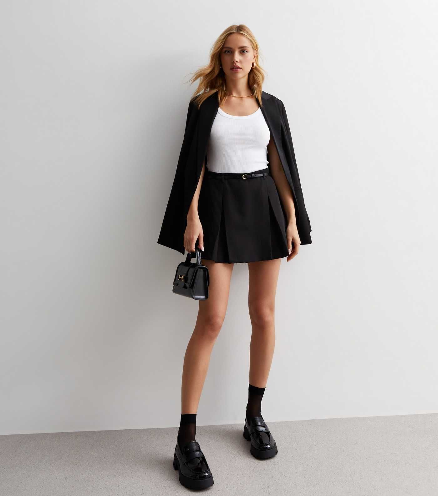 Black Belted Skort
						
						Add to Saved Items
						Remove from Saved Items | New Look (UK)