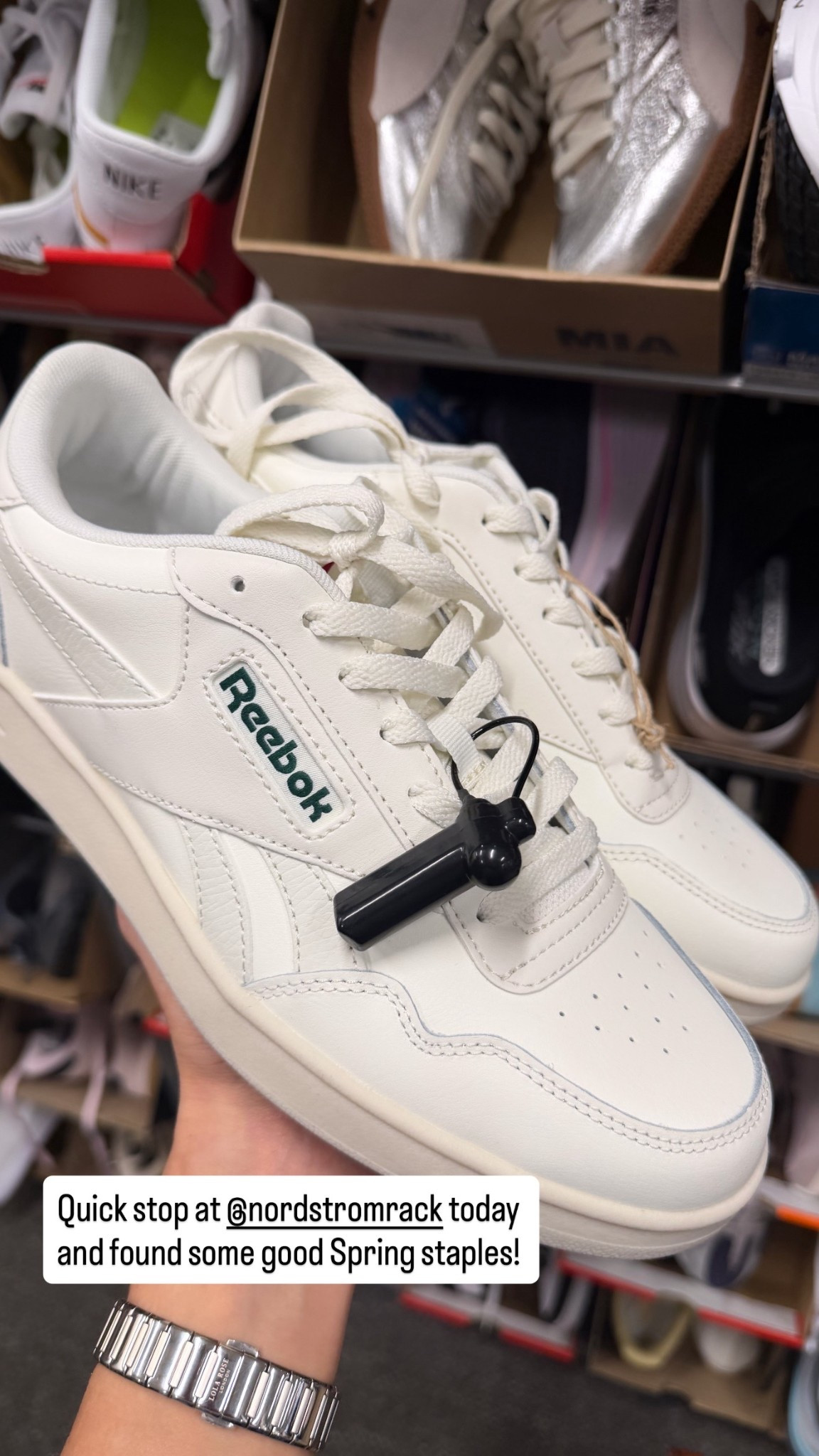 White sneakers for spring! Perfect to pair with jean shorts, skirts and dresses
Under $50!! @nordstromrack
