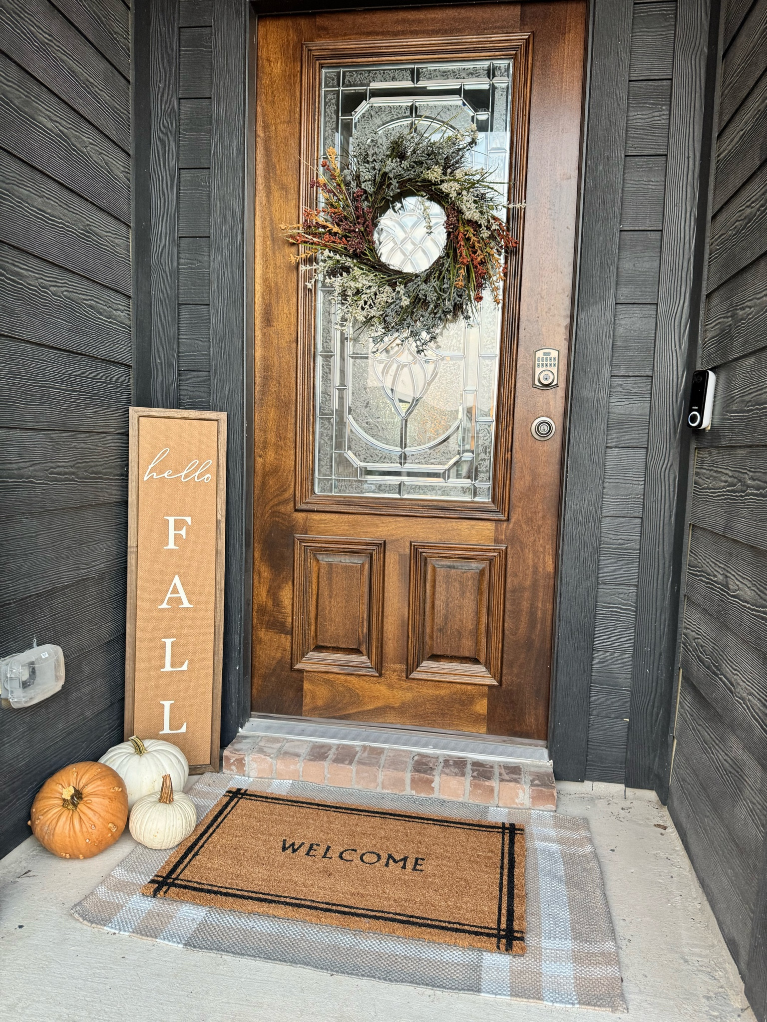 Simple fall porch decor🍂

#LTKHome #LTKStyleTip #LTKSeasonal