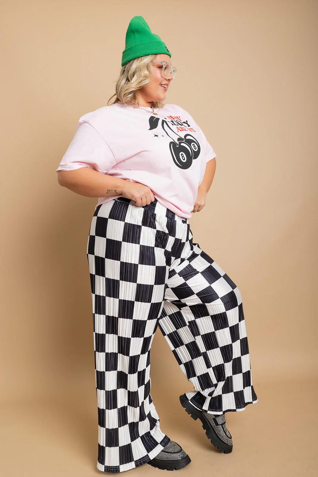 Checkered Plisse Pants - Black [S-3X] | WKNDchasers