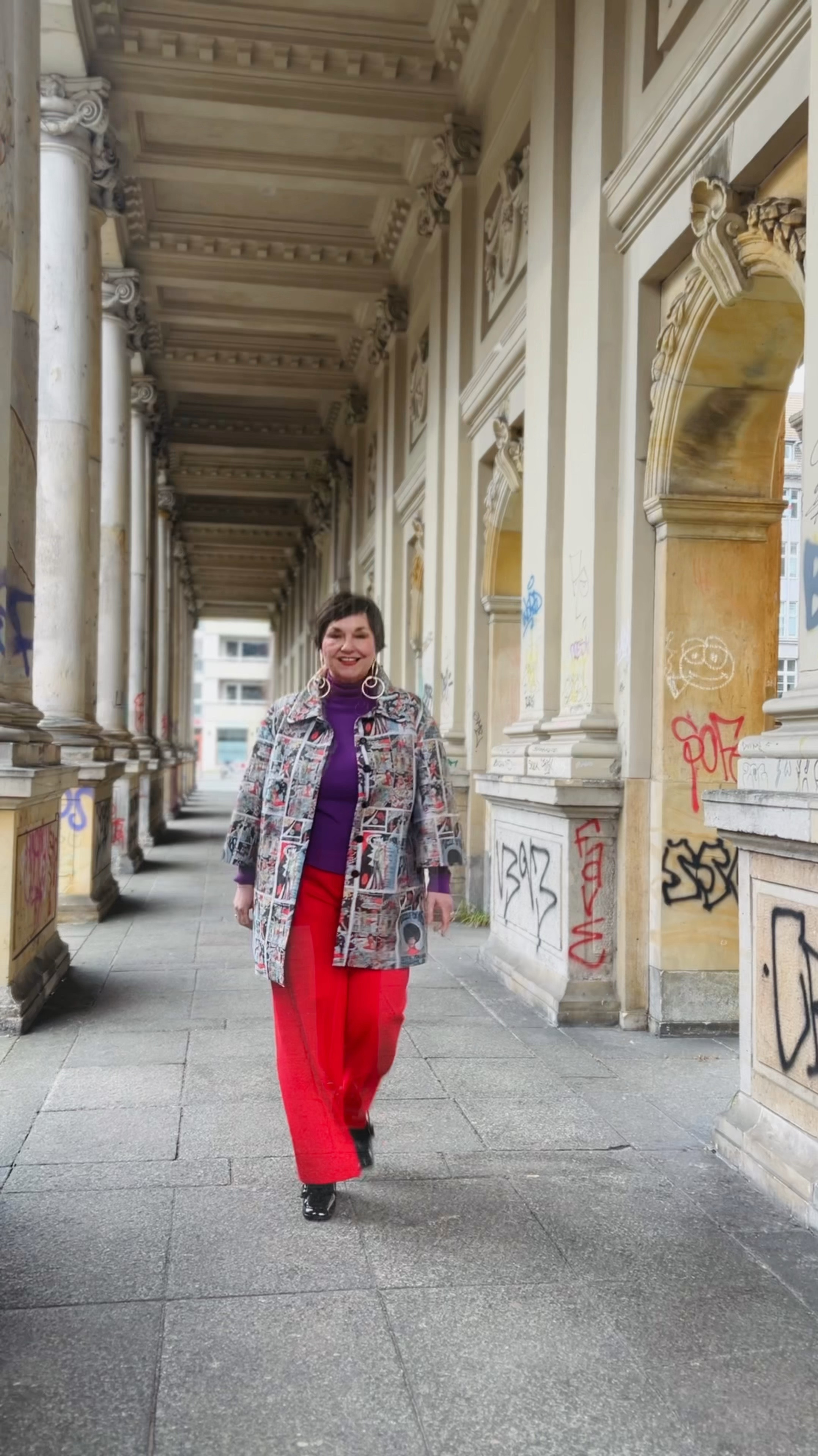 Ich mag die Welt bunt und meine Mode auch. Ich liebe es, mit Farben zu spielen und ungewöhnliche Kombination zu tragen. ❤️

#LTKdeutschland #LTKcurves #LTKü50