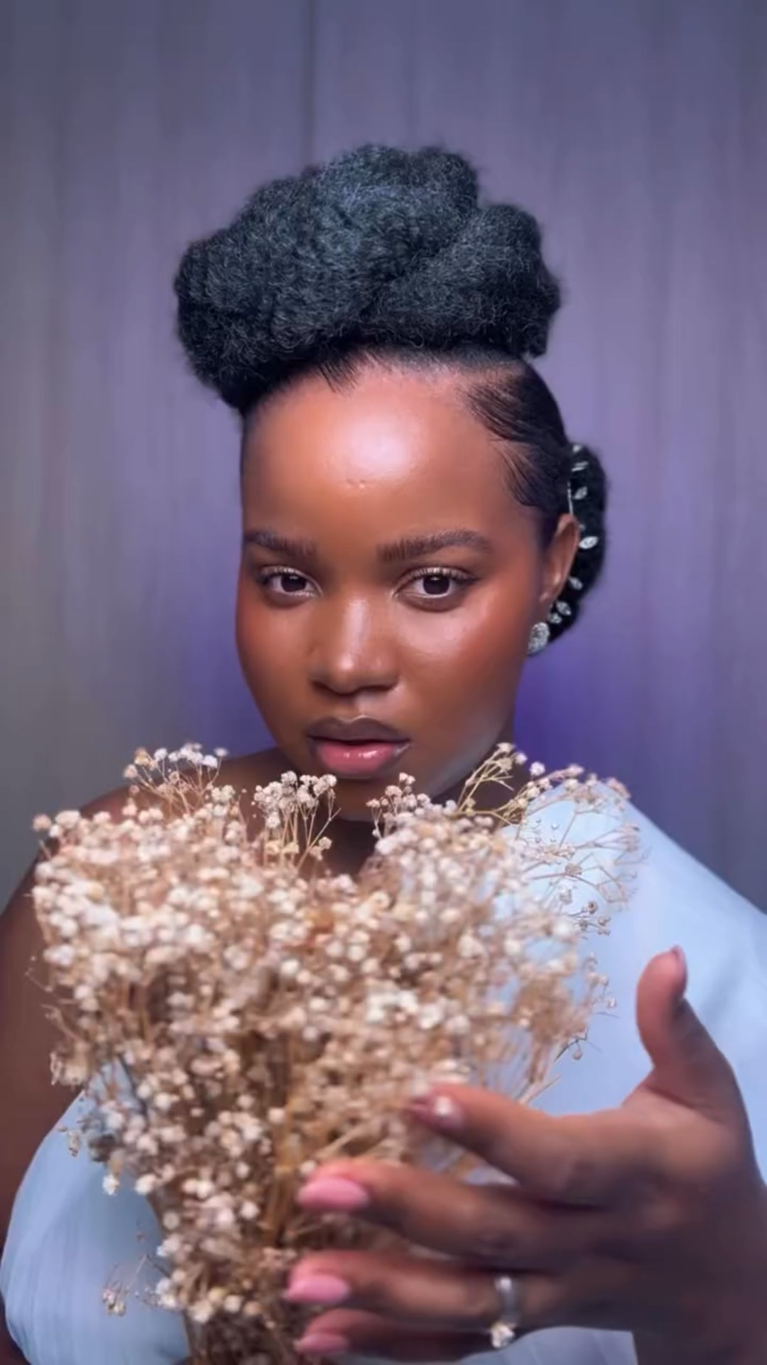 Penteado de milhões!

Óleo de cabelo @alan_vivian + @haskelloficial 

SALVE PARA FAZER DEPOIS.
#penteado #penteadocrespo #penteadonoiva

#LTKbrasil #LTKbeleza