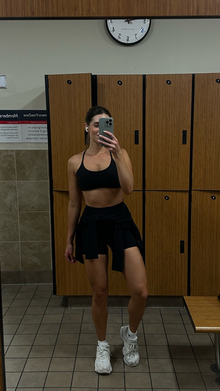 Favorite at home workout equipment and daily supplements for my 5 am workout. Plus ootd workout set. 

#workoutset #supplements

#LTKSeasonal #LTKFindsUnder50 #LTKHome