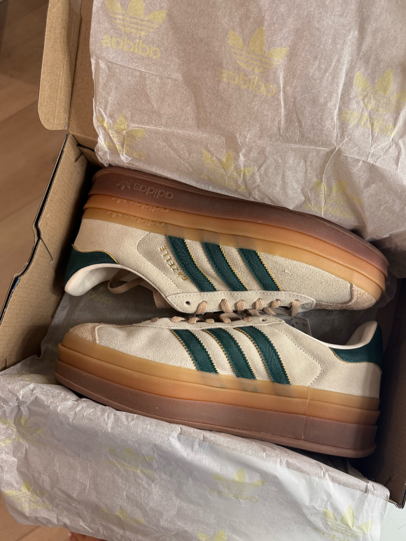 the perfect color way 🫶🏼 size down 1 full size! these run big!! 


#LTKSeasonal #LTKShoeCrush #LTKGiftGuide