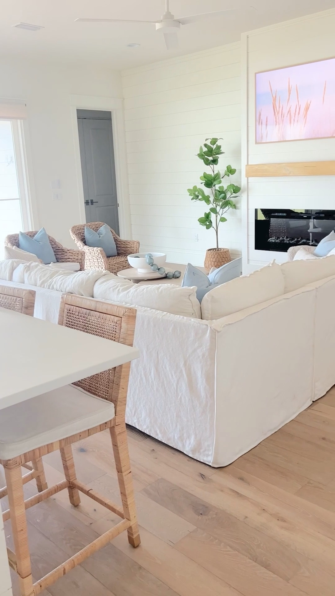 Kitchen and living room decor  

#LTKhome #LTKVideo #LTKstyletip