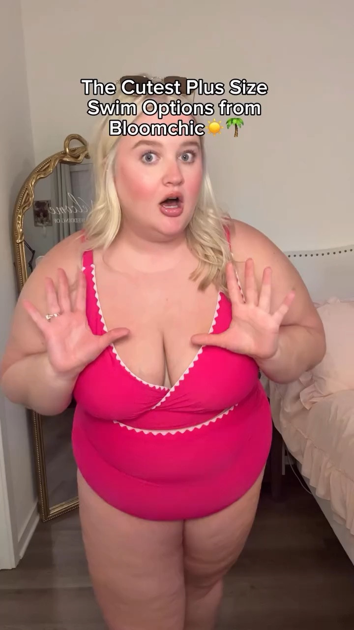 i am absolutely lovingggggg these new suits from bloomchic 😍 🔗 in my bio #plussize #plussizefashion #plussizeswimwear #bloomchic #ad