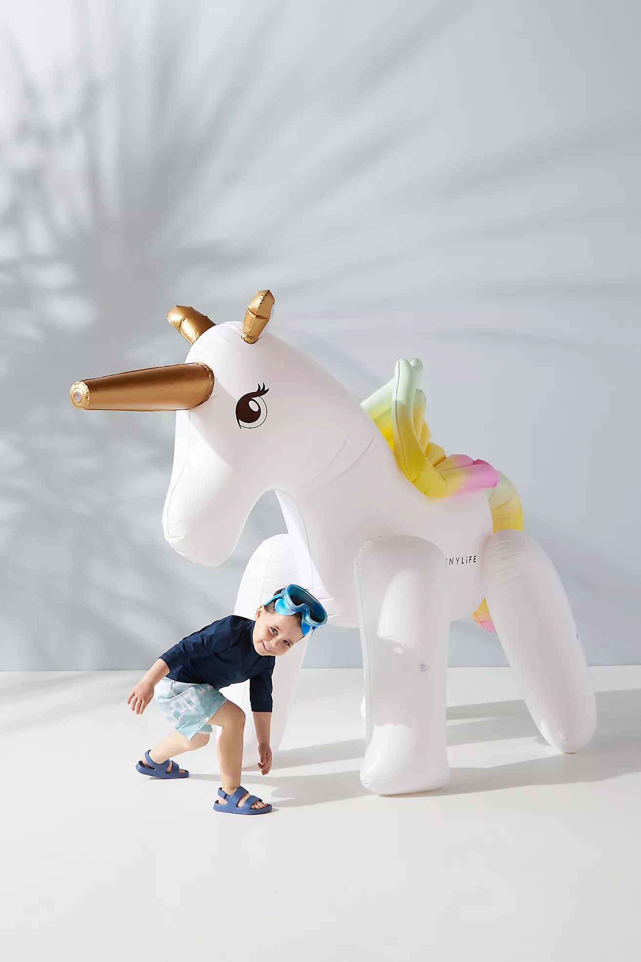 Sunnylife Mima the Unicorn Inflatable Sprinkler | Anthropologie (US)