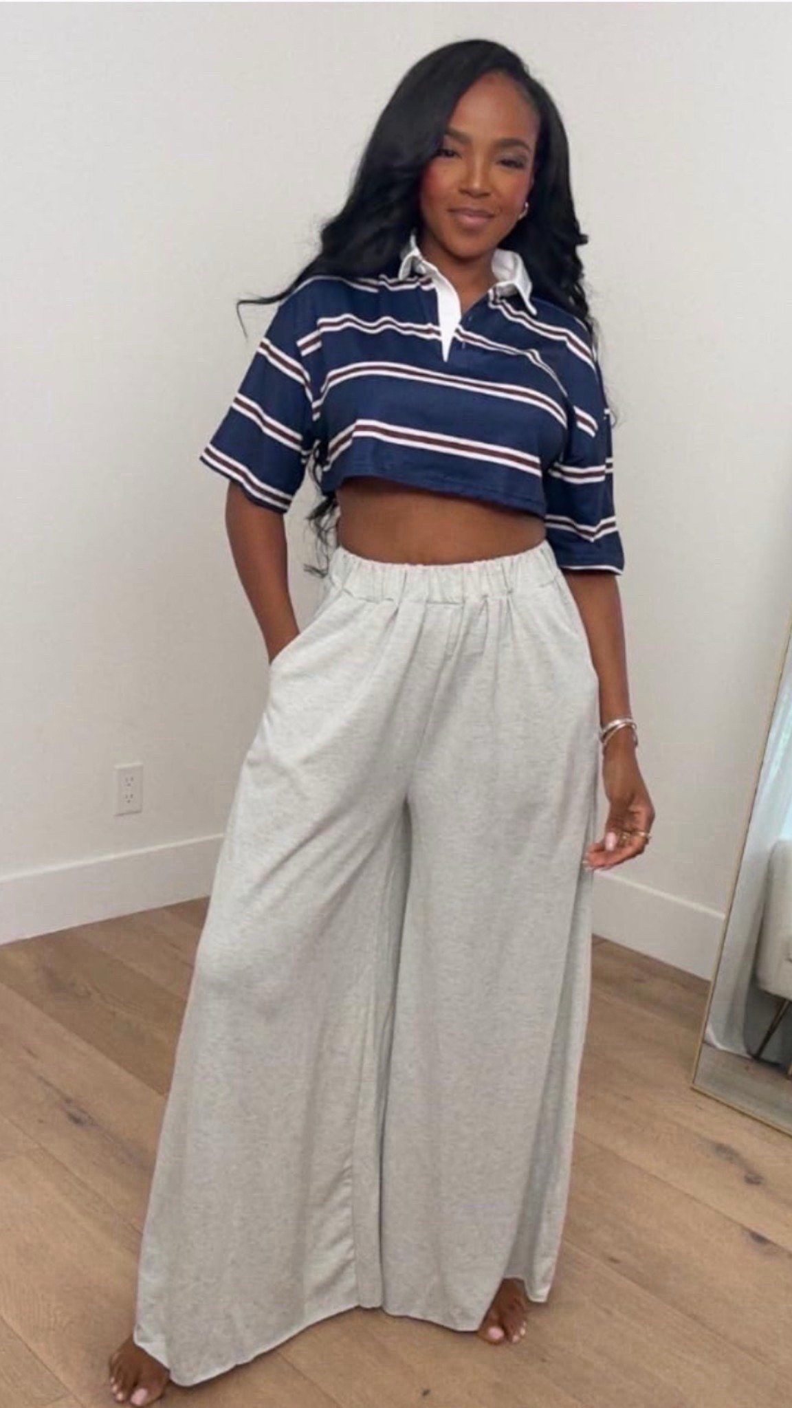 ✨ Easy, Relaxed, Still Pulled Together

This is my current go-to casual uniform. The cropped polo brings a sporty, effortless vibe, while the wide-leg lounge pants keep everything comfortable, flattering, and easy to move in. These are the kind of pieces that mix and match endlessly, so the cost per wear stays low and the outfit rotation stays simple.

Perfect for:
• Working from home
• Casual errands
• Travel days
• Relaxed weekends

📏 Sizing:
Top: Small
Bottoms: Small

Measurements:
5’4” · 138 lbs · 34D · 27” waist · 40” hips

Save this post for later.

Elevated loungewear outfit inspiration, wide-leg lounge pants styling, casual chic everyday looks, comfortable work-from-home outfits, relaxed neutral style you can wear on repeat.

Follow me on Instagram and YouTube @kirasfashionfinds

#LTKPetite #LTKootd