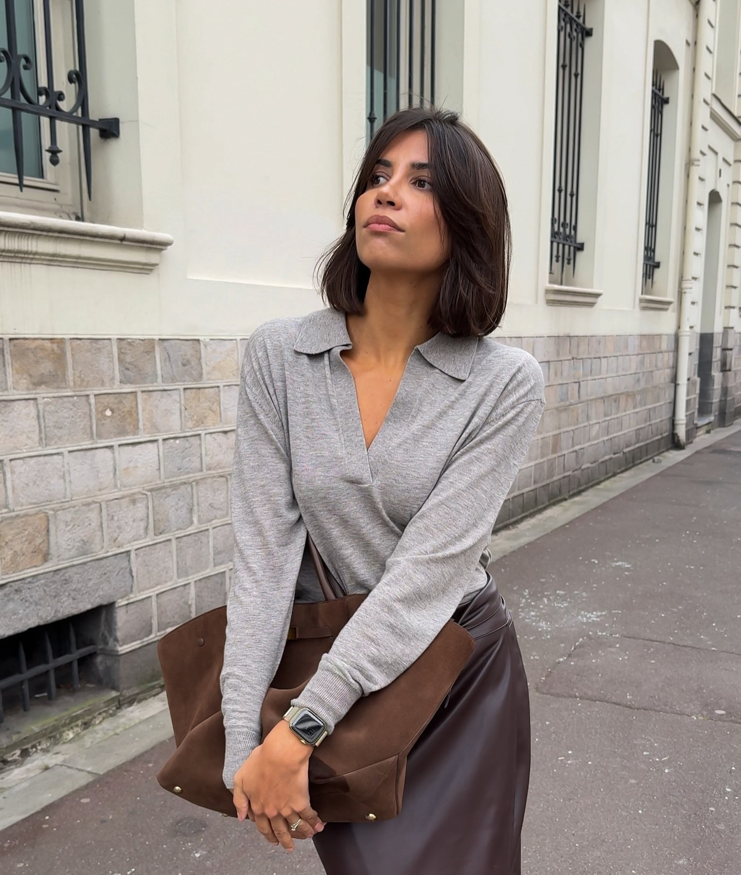 October mood 🤎
Brown, leather and suede 🍁