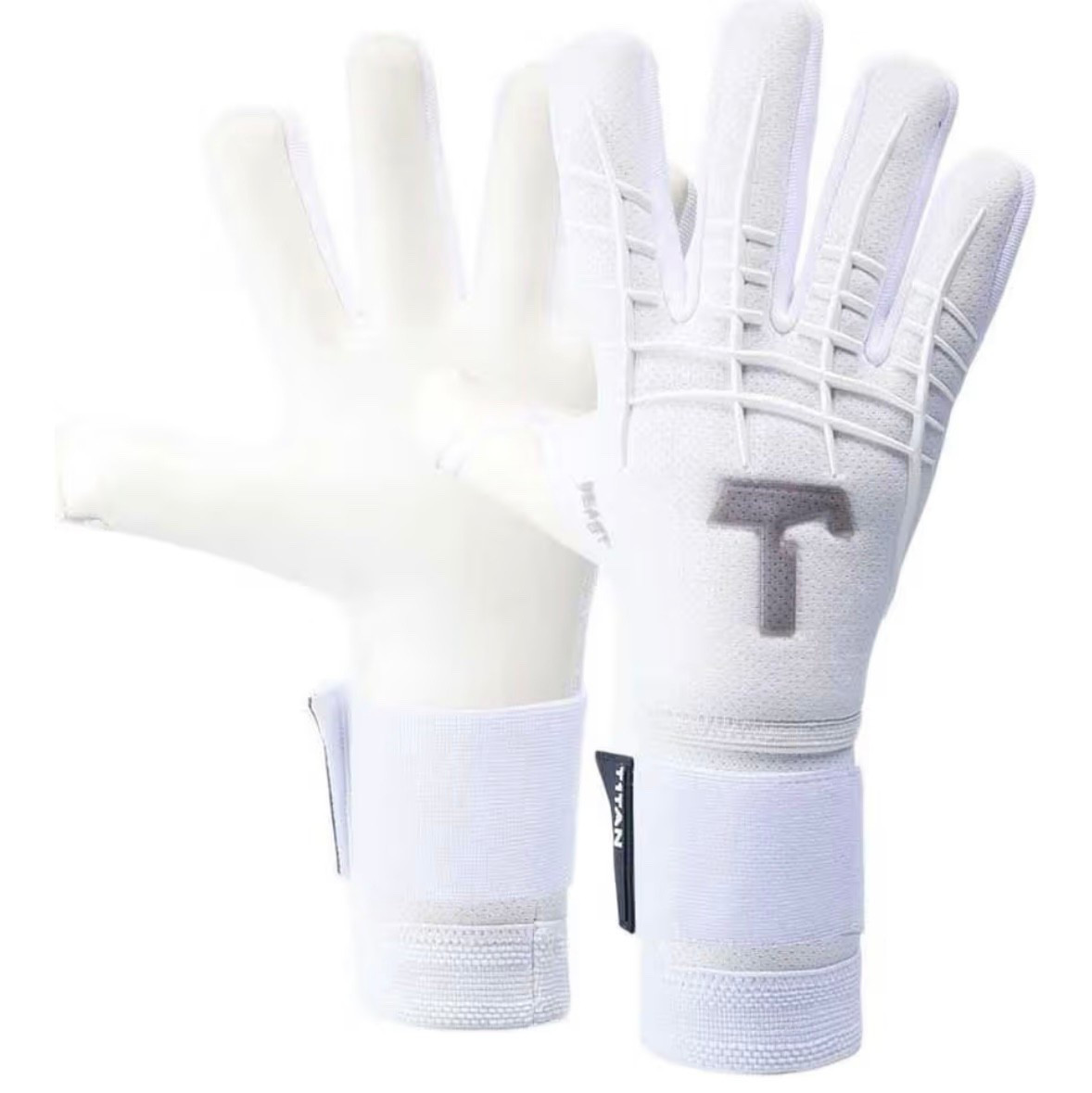 Goalkeeper gloves 🧤

#LTKFamily #LTKKids #LTKActive