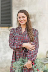 Eloise | Holly | Victoria Dunn 