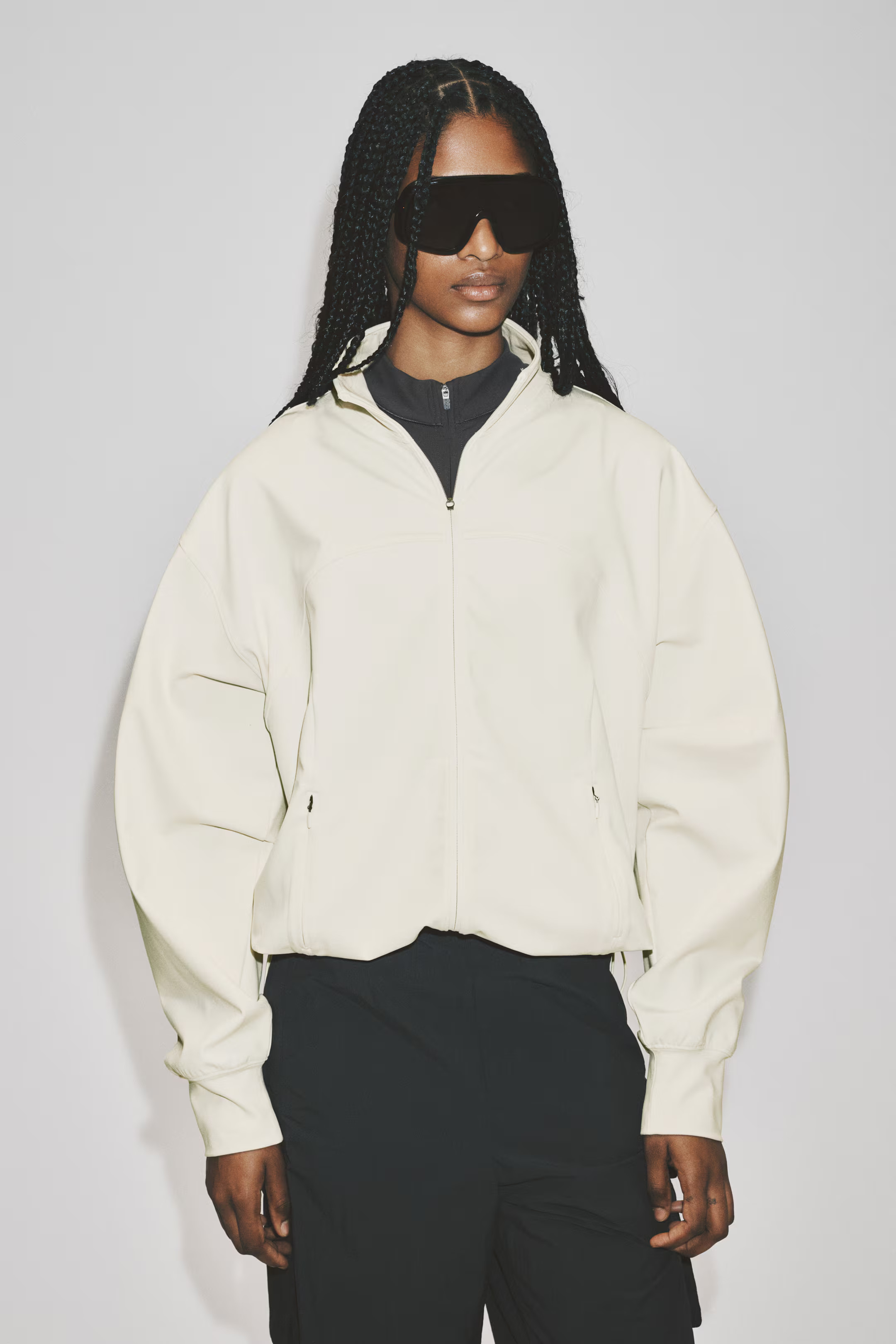 Sportive Trainingsjacke mit SoftMove\u2122 | H&M (DE, AT, CH, NL, FI)