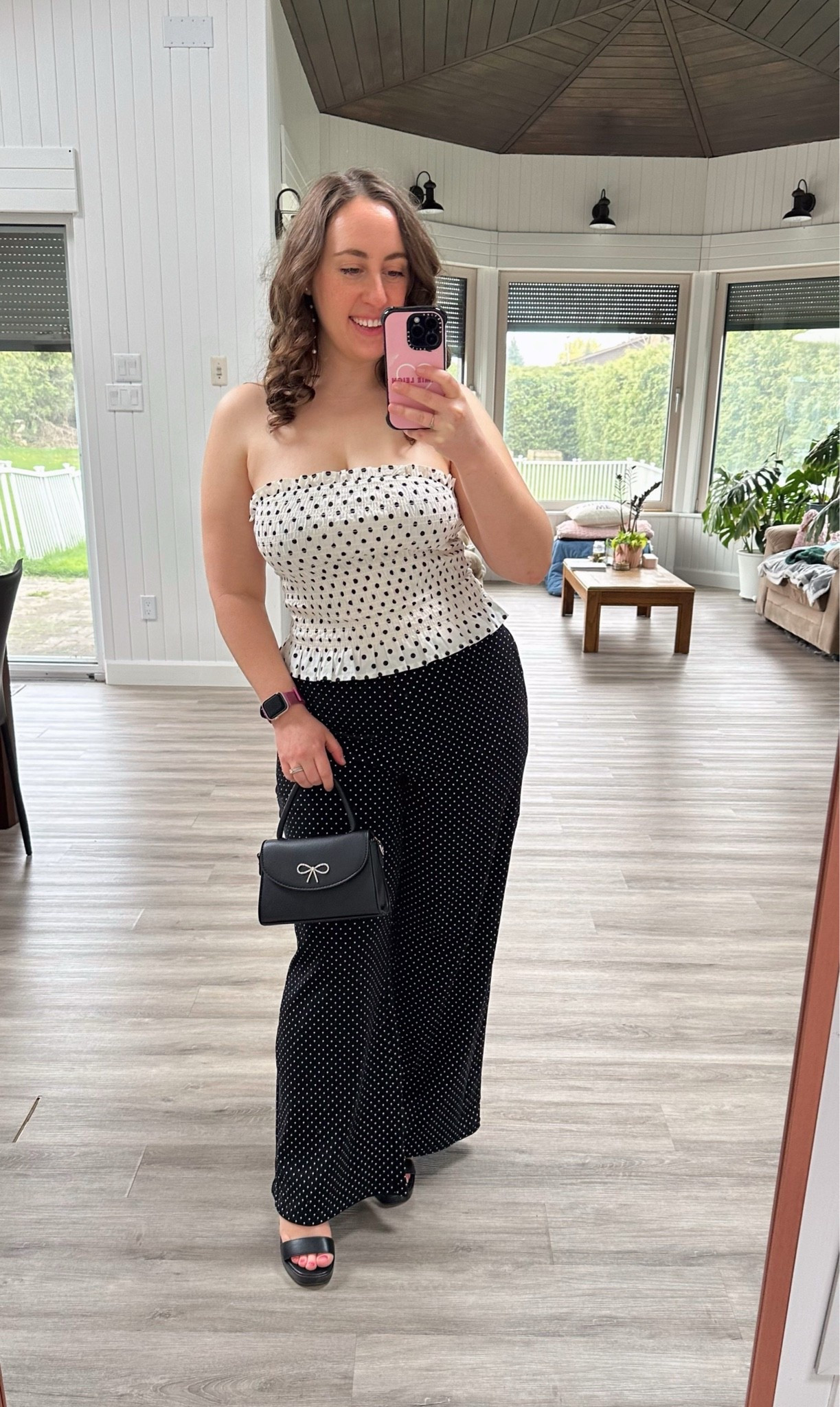 Pretty in polka dots 🖤🤍🖤

#LTKcanada #LTKpetite #LTKworkwear