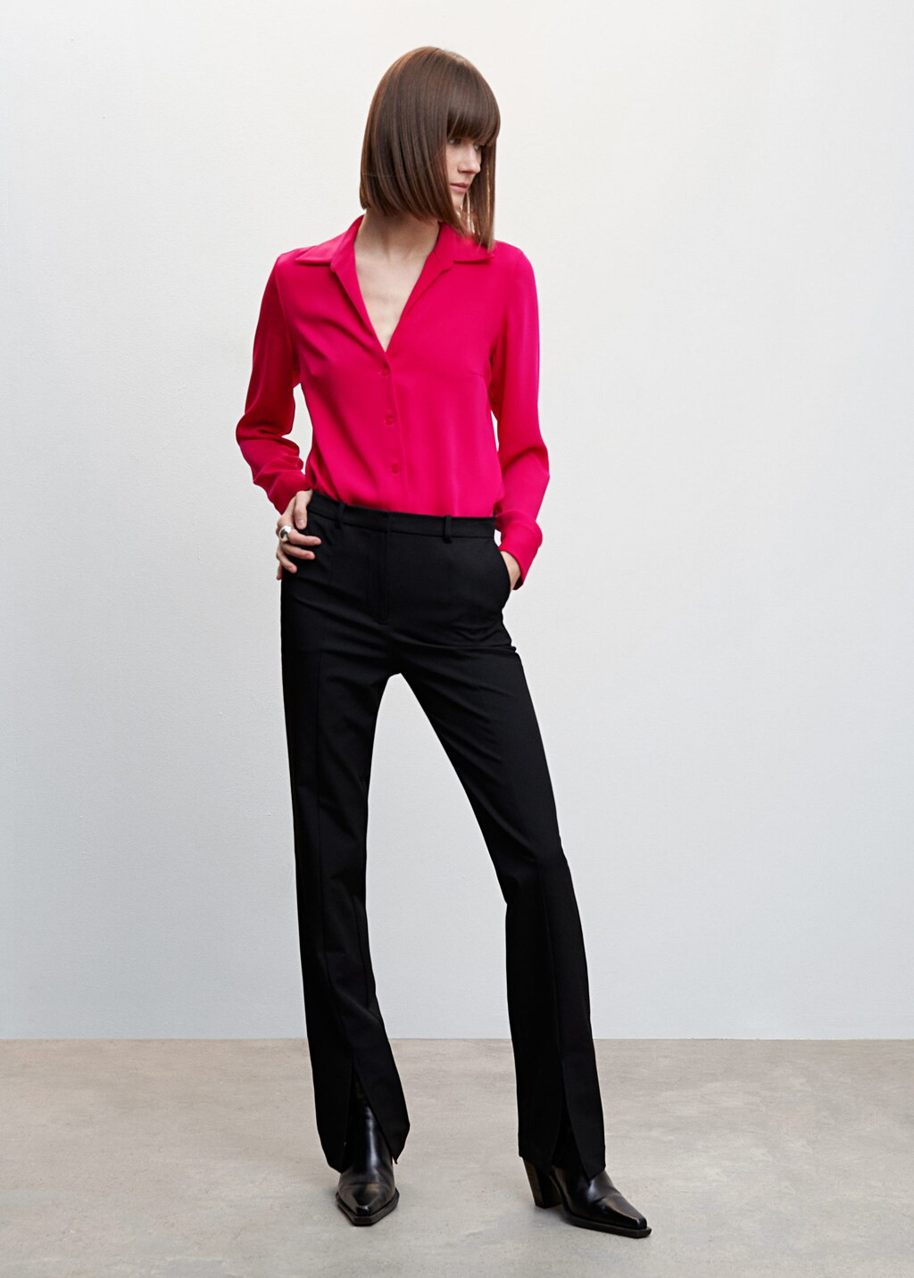 Fließendes Hemd mit Plisséefalten | MANGO (DE)