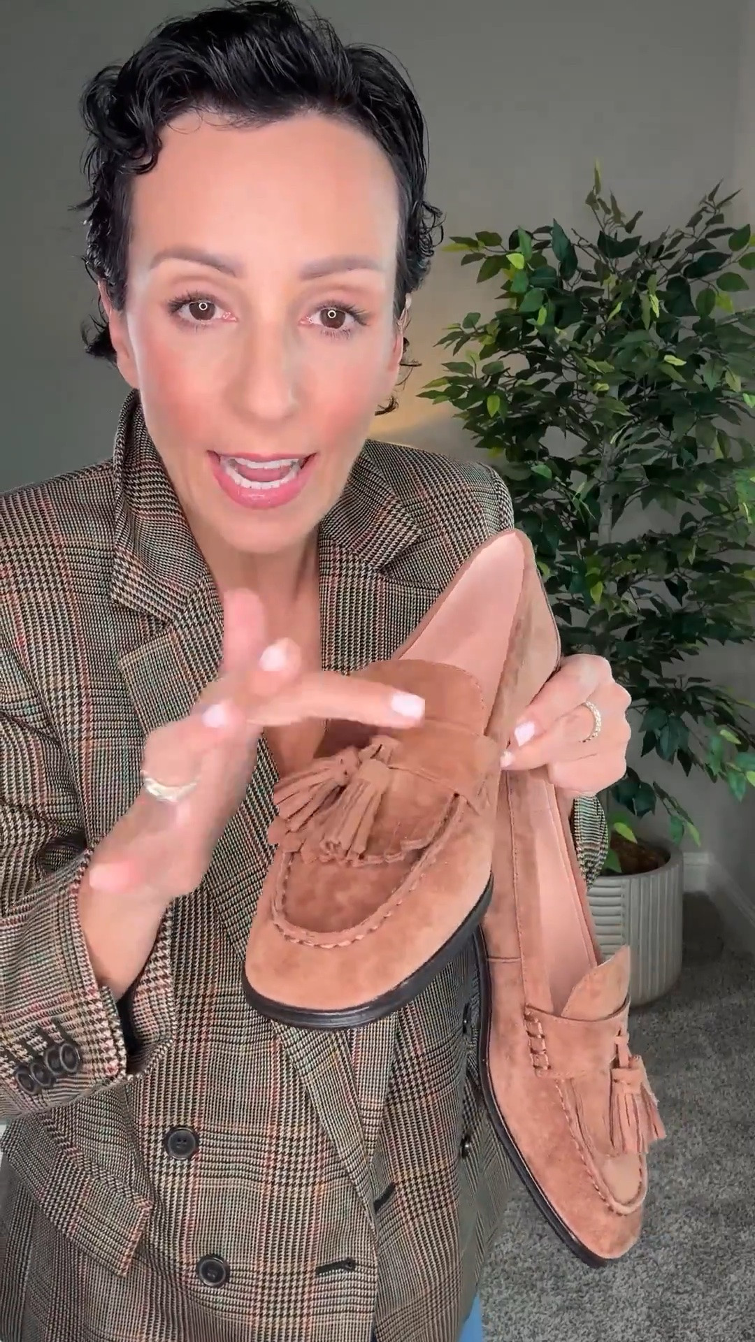 Suede season is officially here. These tassel loafers are the kind of shoe that makes jeans and a sweater feel instantly more interesting, and they’re comfortable enough for an all day kind of day.

suede loafers, tassel loafers, brown loafers, fall shoes, fall outfit, denim outfit, sweater and jeans, classic loafers, everyday fall style, stylewitheugenia

#LTKootd #LTKPetite #LTKOver40