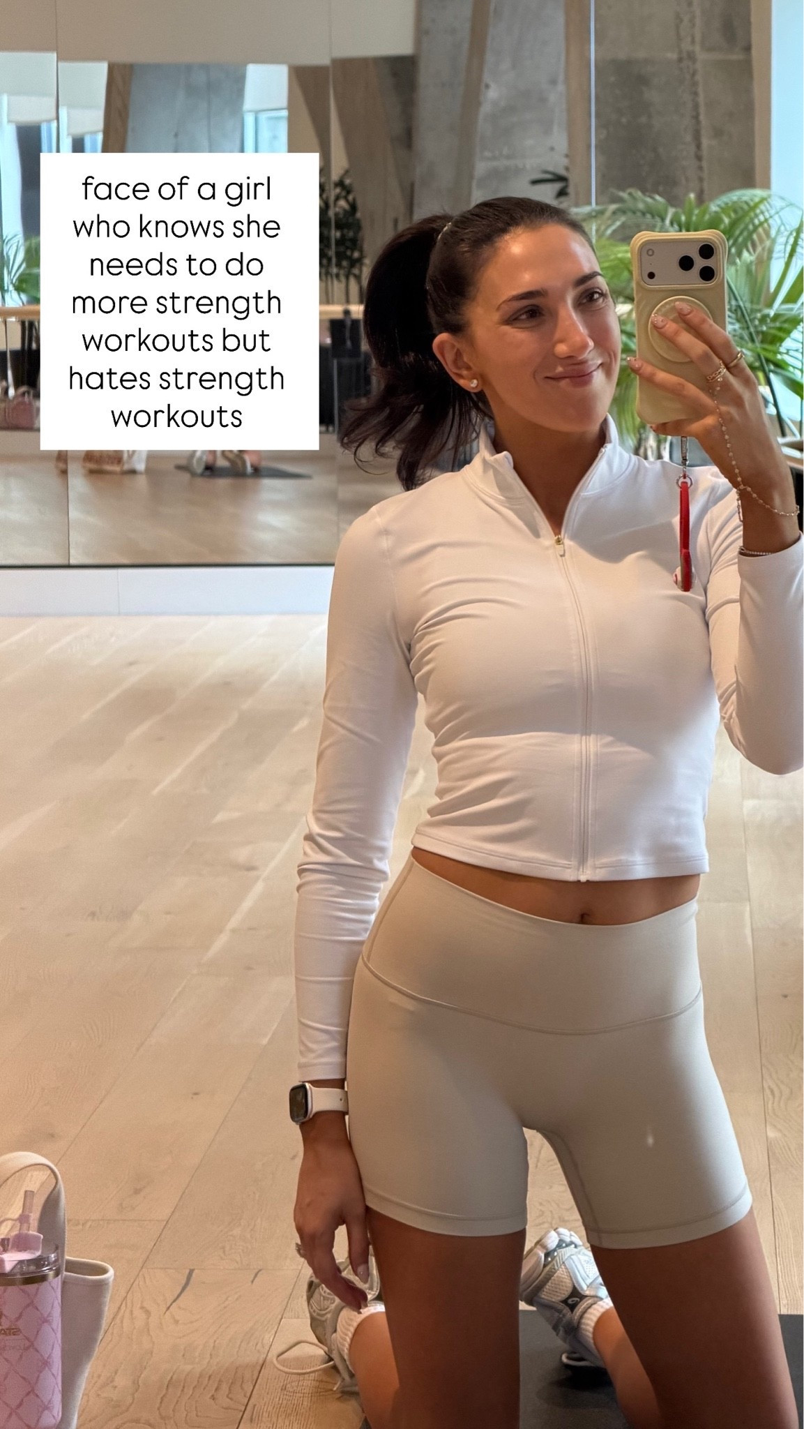 workout outfit! get up to 50% off right now 🤍 

 
