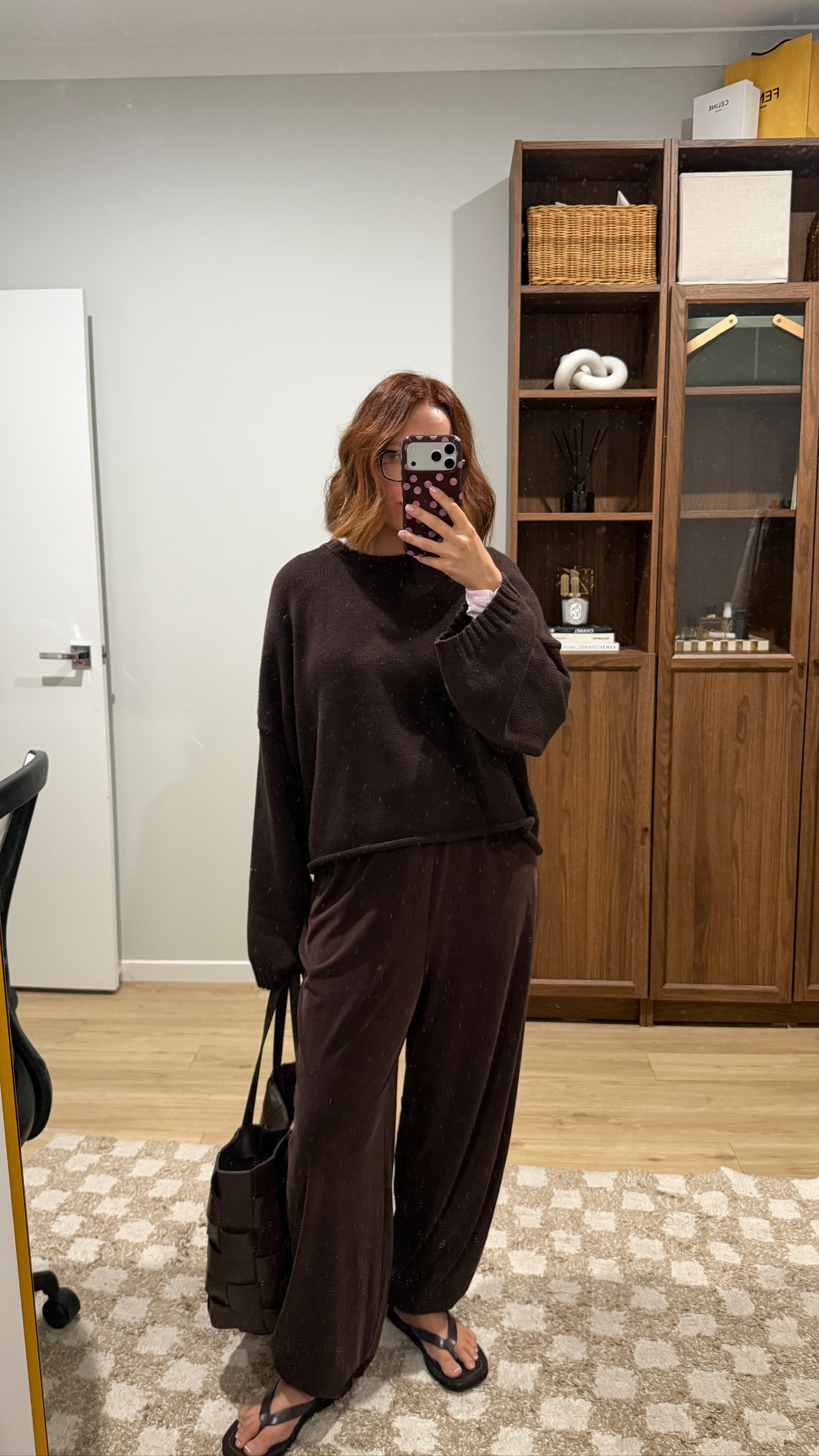 Travel outfit for today! 

I'm wearing size S in the pink layered tops
Size M in the jumper
Size M in the pants 

 #LTKaustralia #LTKwinter #LTKtravel
