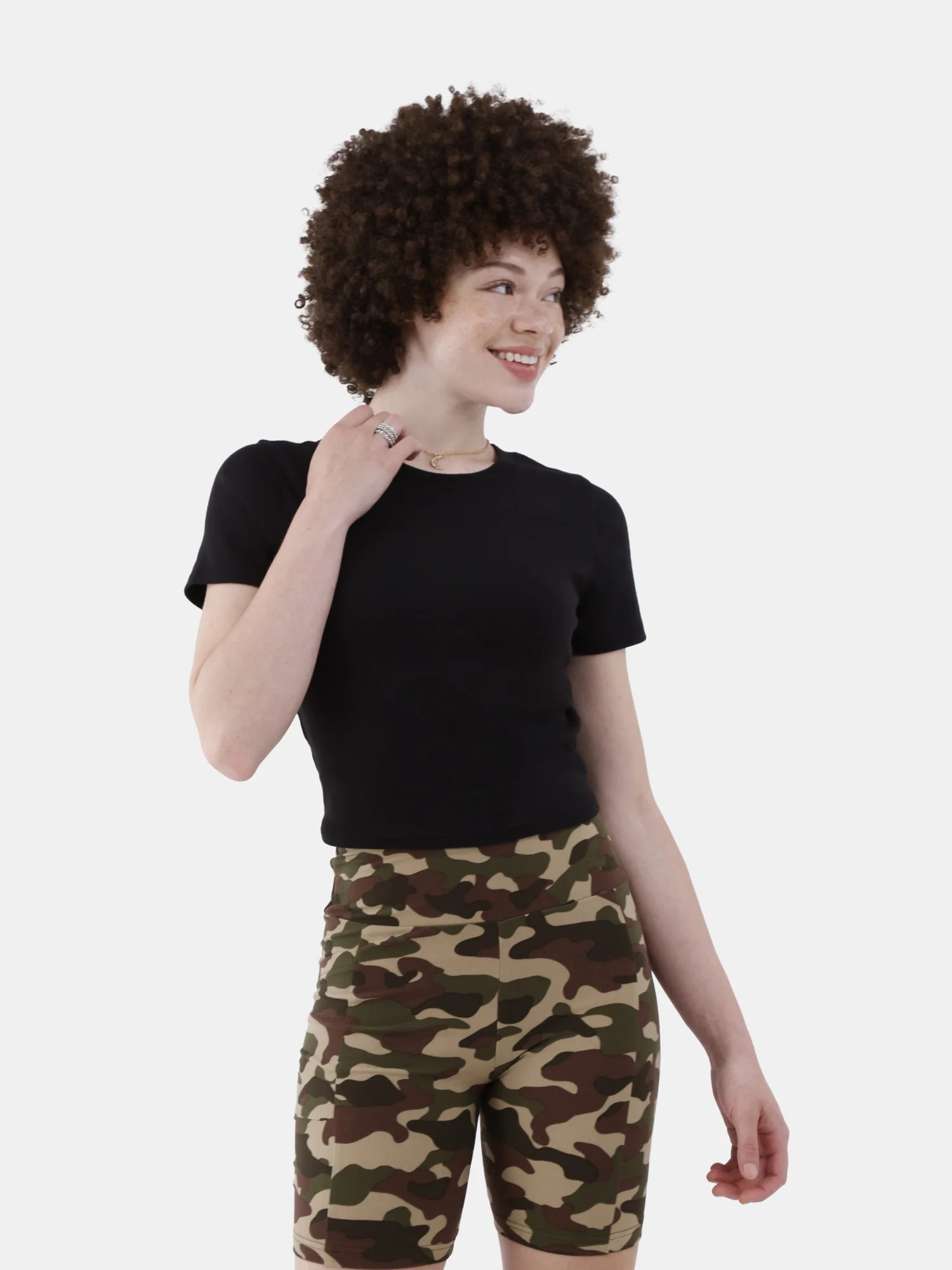 No Boundaries Cropped Cotton Tee with Short Sleeves, Women’s | Walmart (US)