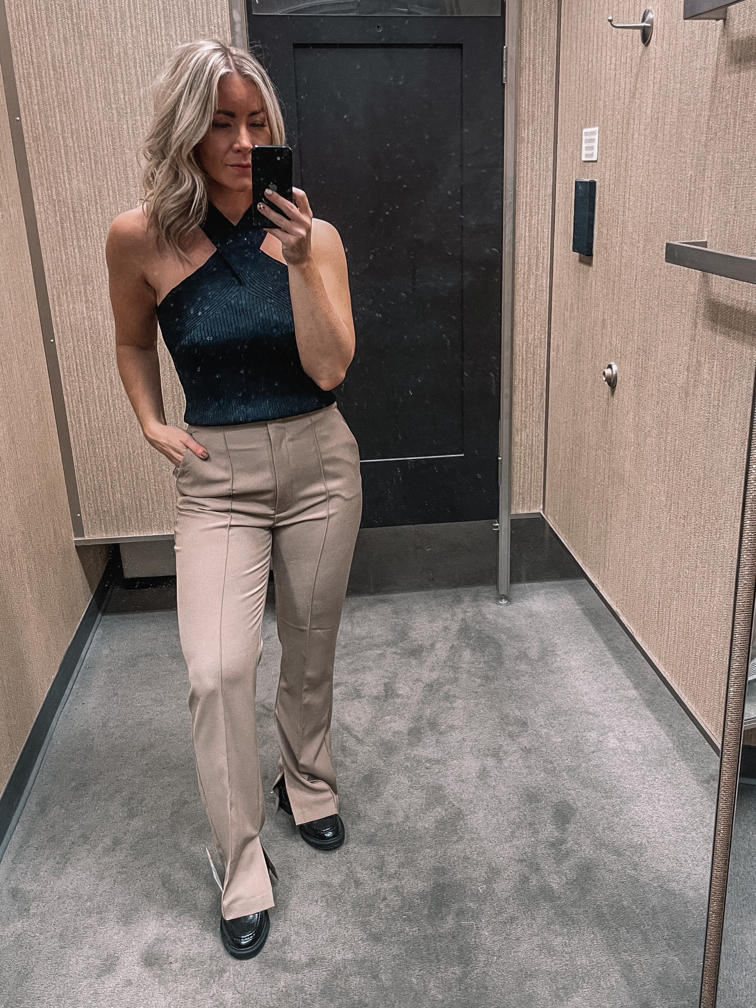 Nordstrom Anniversary Sale Outfit 

Cross cross tank, halter tank, dress pants, split hem pants, Nordstrom, Nsale, anniversary sale, workwear outfit

#LTKxNSale #LTKunder100 #LTKsalealert