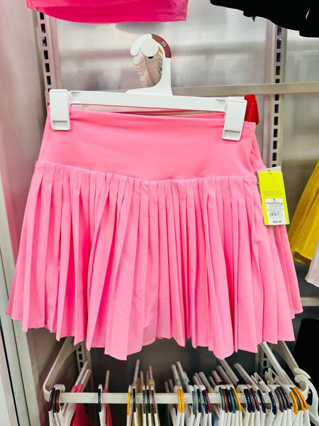 Cute pleated skort! I got it in pink, yellow, and white! 
Comes in black, too!



#LTKFitness #LTKActive #LTKFindsUnder50