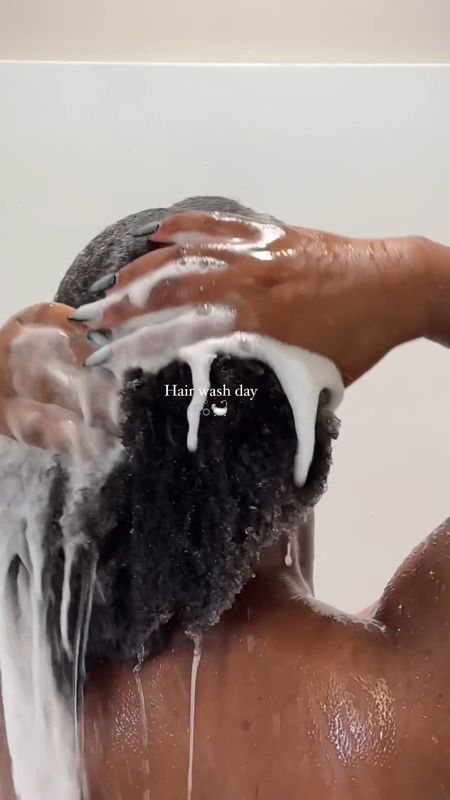 Hair wash day routine for hydrated and well nourished hair with Olaplex 🫧🛀🏾

#LTKVideo #LTKbeauty #LTKxSephora