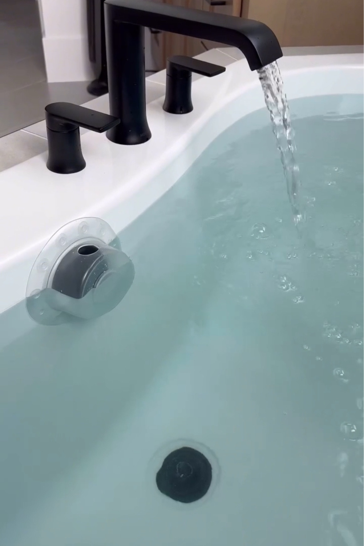 Amazon bathroom faves ❤️❤️🤍

#amazon #amazonfinds #bathmusthave #bath #bathroomfinds 

#LTKHome #LTKFindsUnder50 #LTKSaleAlert