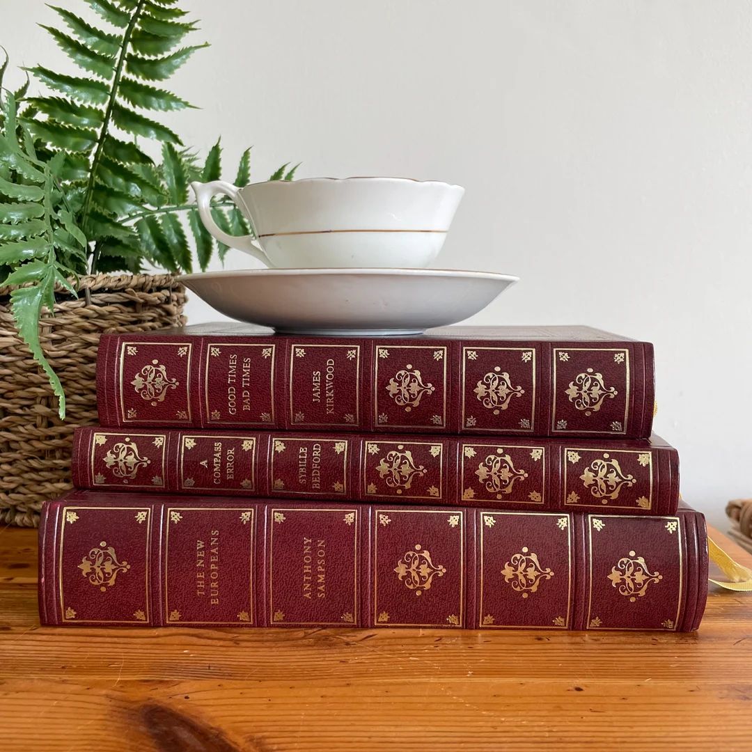Trio of Vintage Decorative Books for Display, Heron Books, Pretty Bindings, Burgundy and Gold Boo... | Etsy (UK)