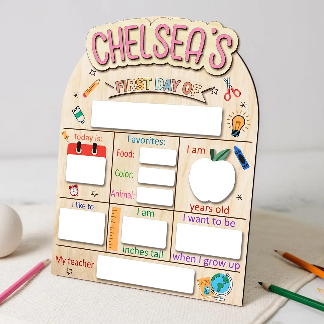 Custom First and Last Day of School Sign, Reusable Back to School Sign, Custom Name 1st Day of Sc... | Etsy (US)