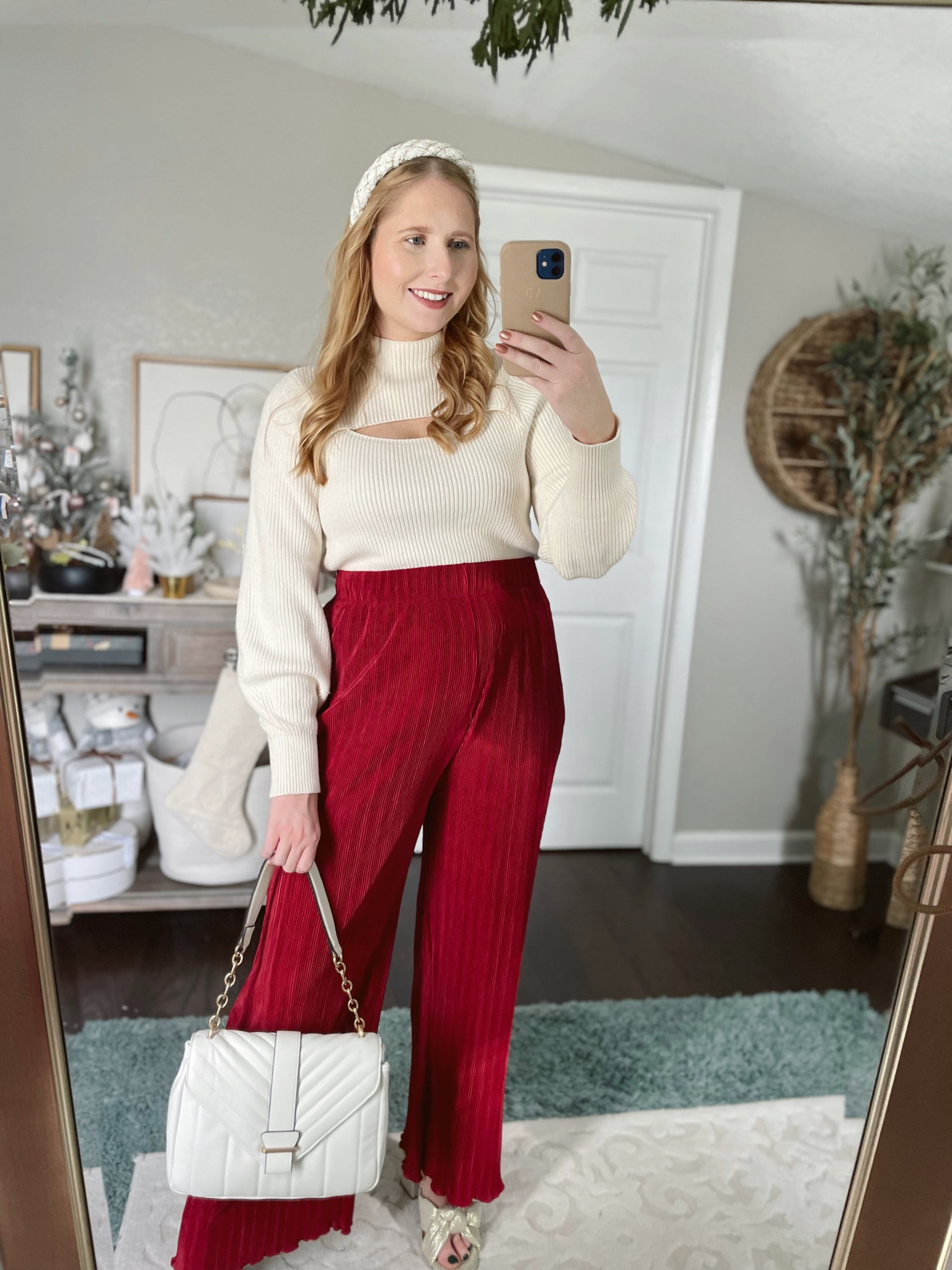 Holiday Outfit

#LTKHoliday #LTKFind #LTKxAF